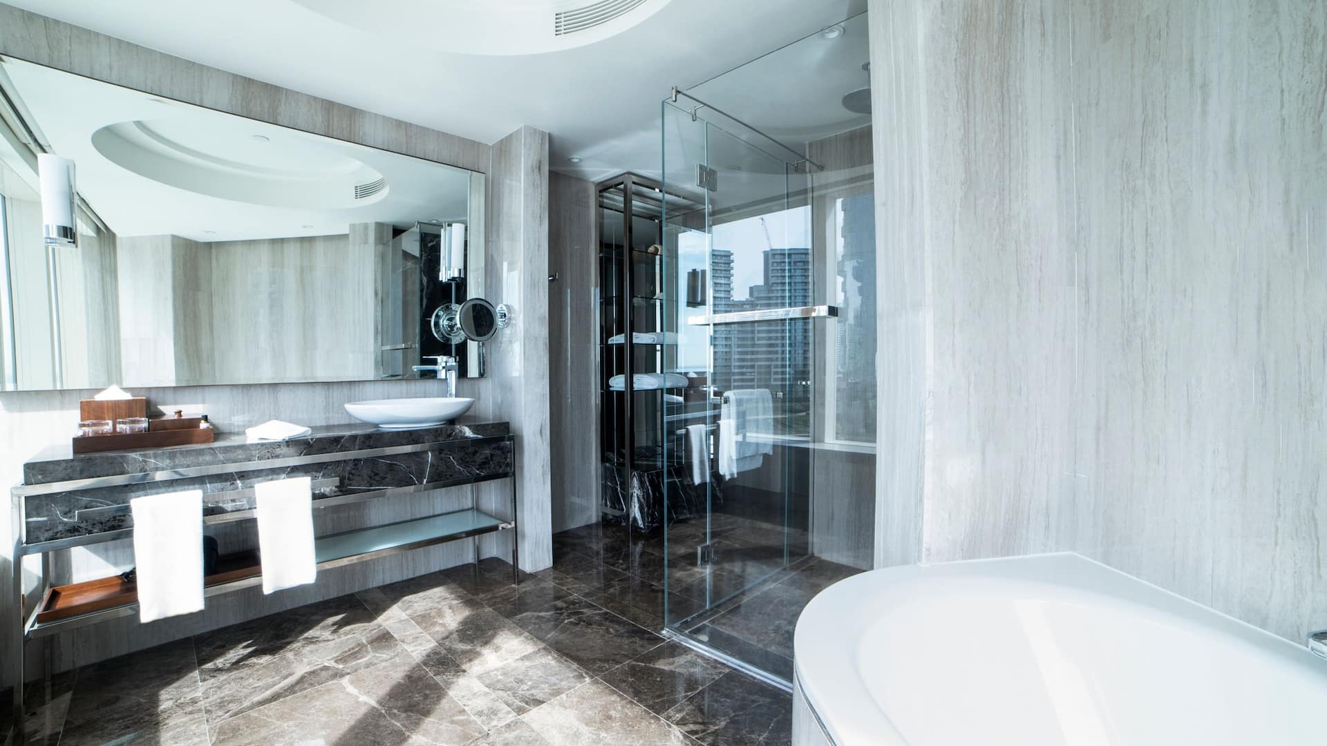 3 de 5 Hyatt Regency Istanbul Ataköy Deluxe Bathroom