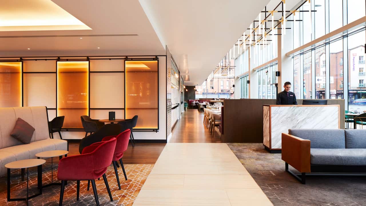 Lobby bar and restaurant