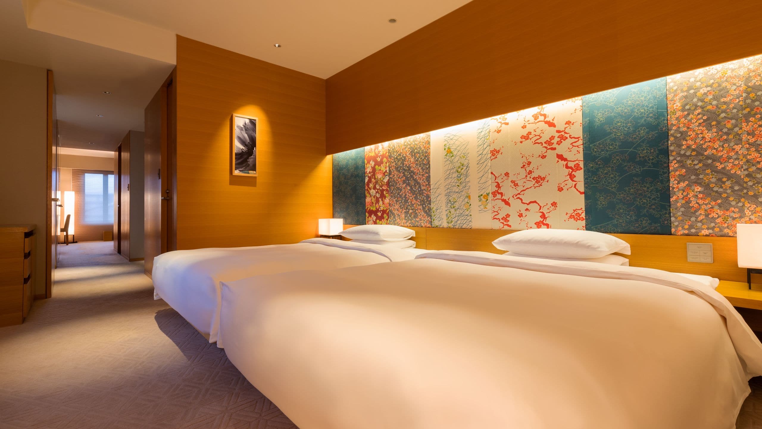 Фотографии