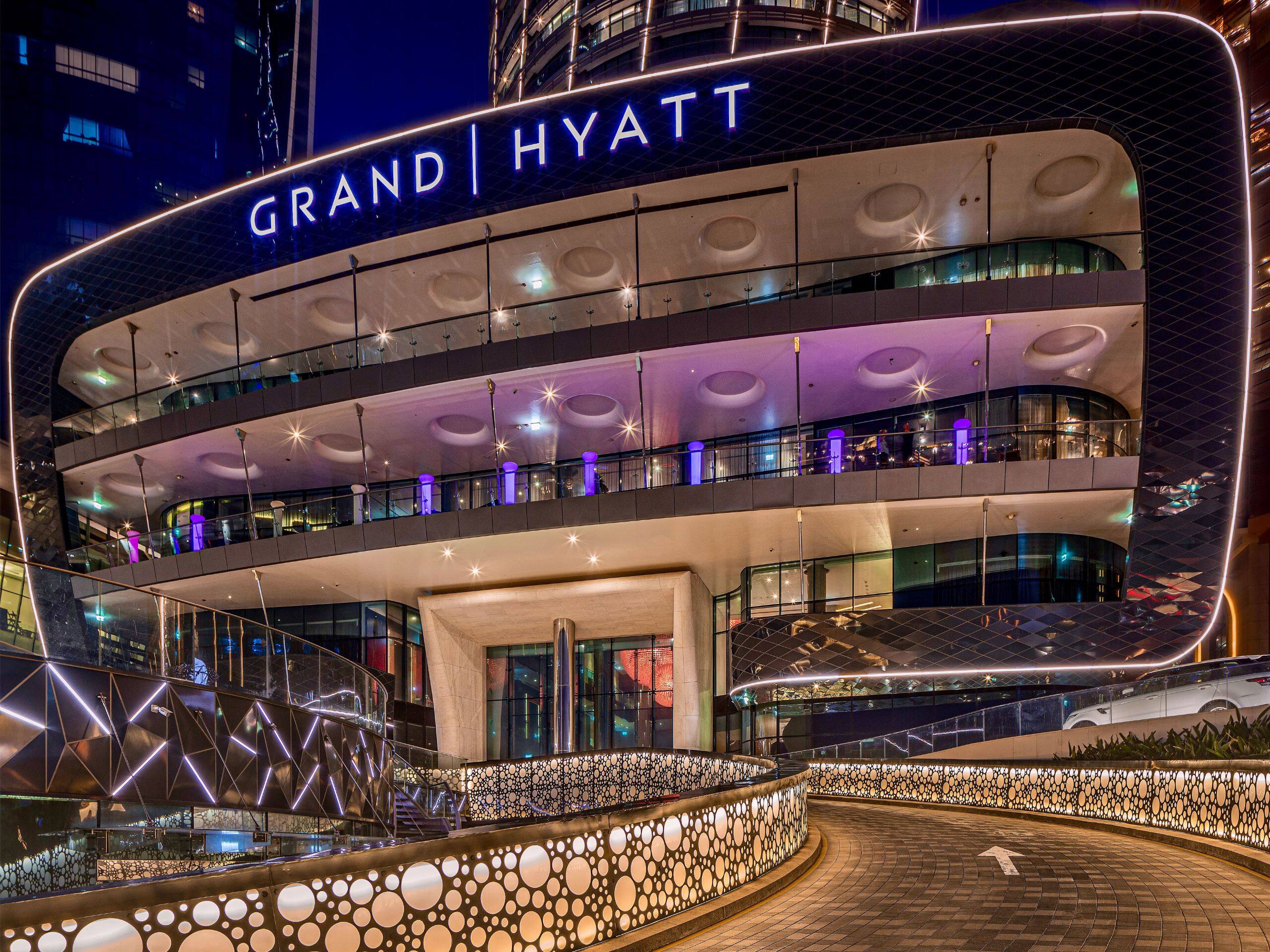 5 Star Hotel In Abu Dhabi Corniche | Grand Hyatt Abu Dhabi