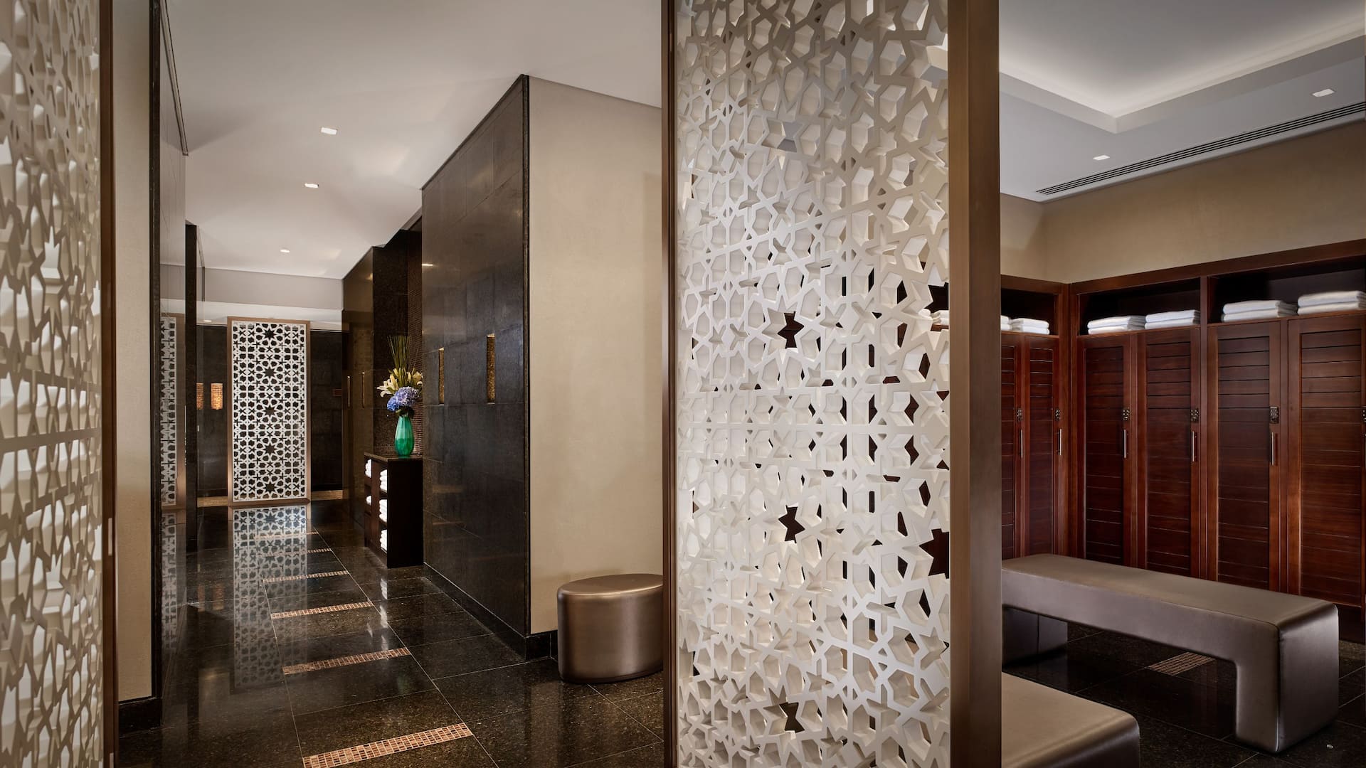 Grand Hyatt Abu Dhabi Hotel & Residences Emirates Pearl Luma Changing Room