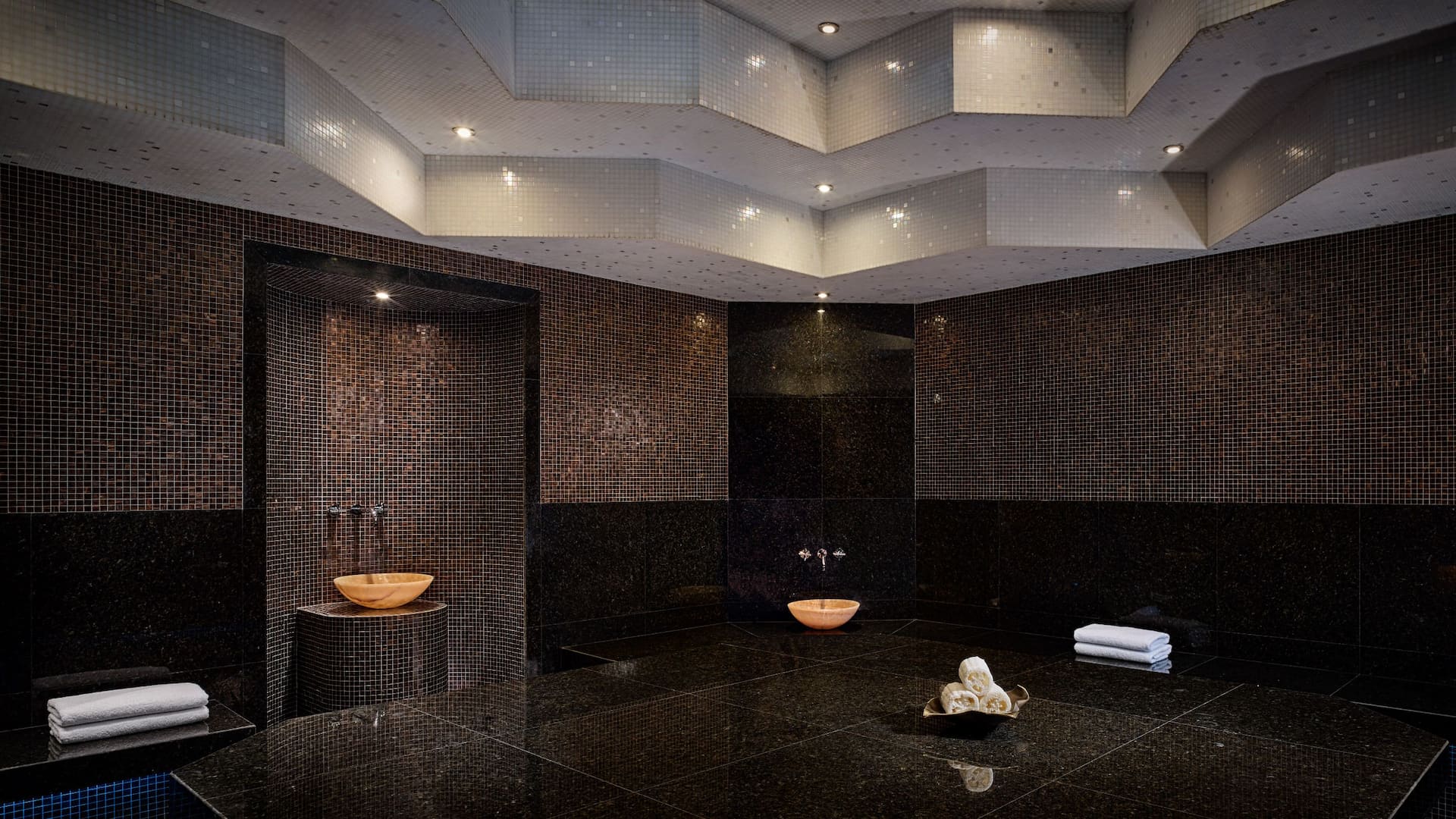 Grand Hyatt Abu Dhabi Hotel & Residences Emirates Pearl Luma Hammam