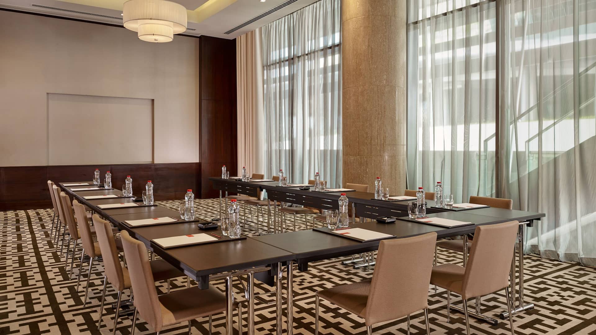 Grand Hyatt Abu Dhabi Hotel & Residences Emirates Pearl Dana Meeting Room
