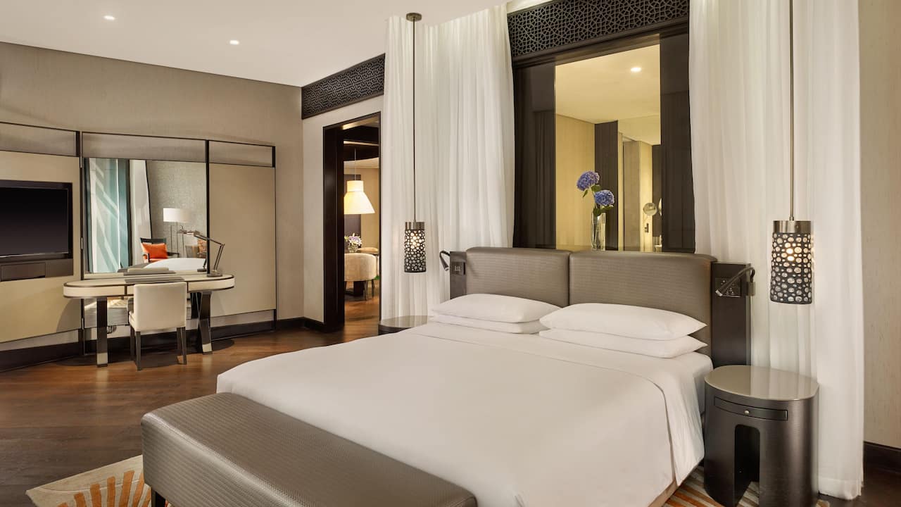 Premium king room grand hyatt abu dhabi hotel