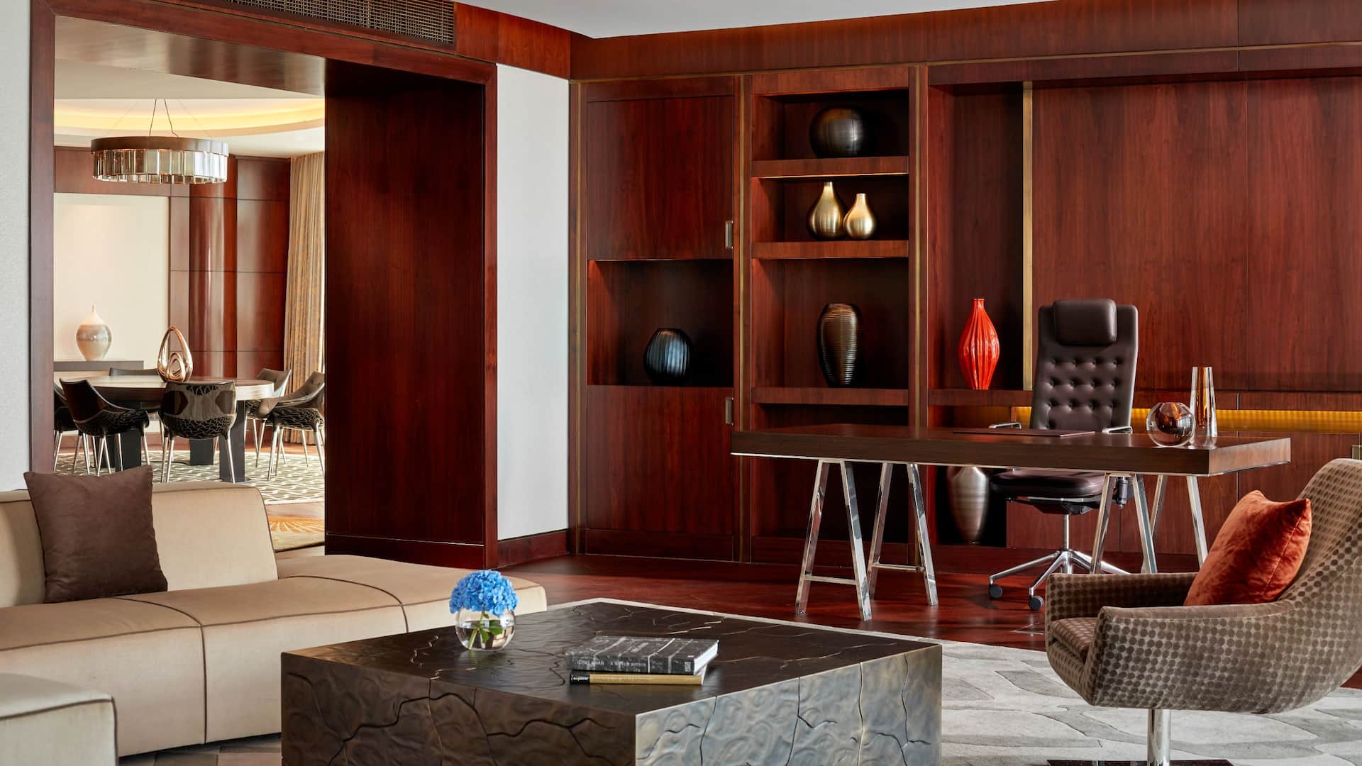 4 من 8 Grand Hyatt Abu Dhabi Hotel & Residences Emirates Pearl Presidential Suite Office