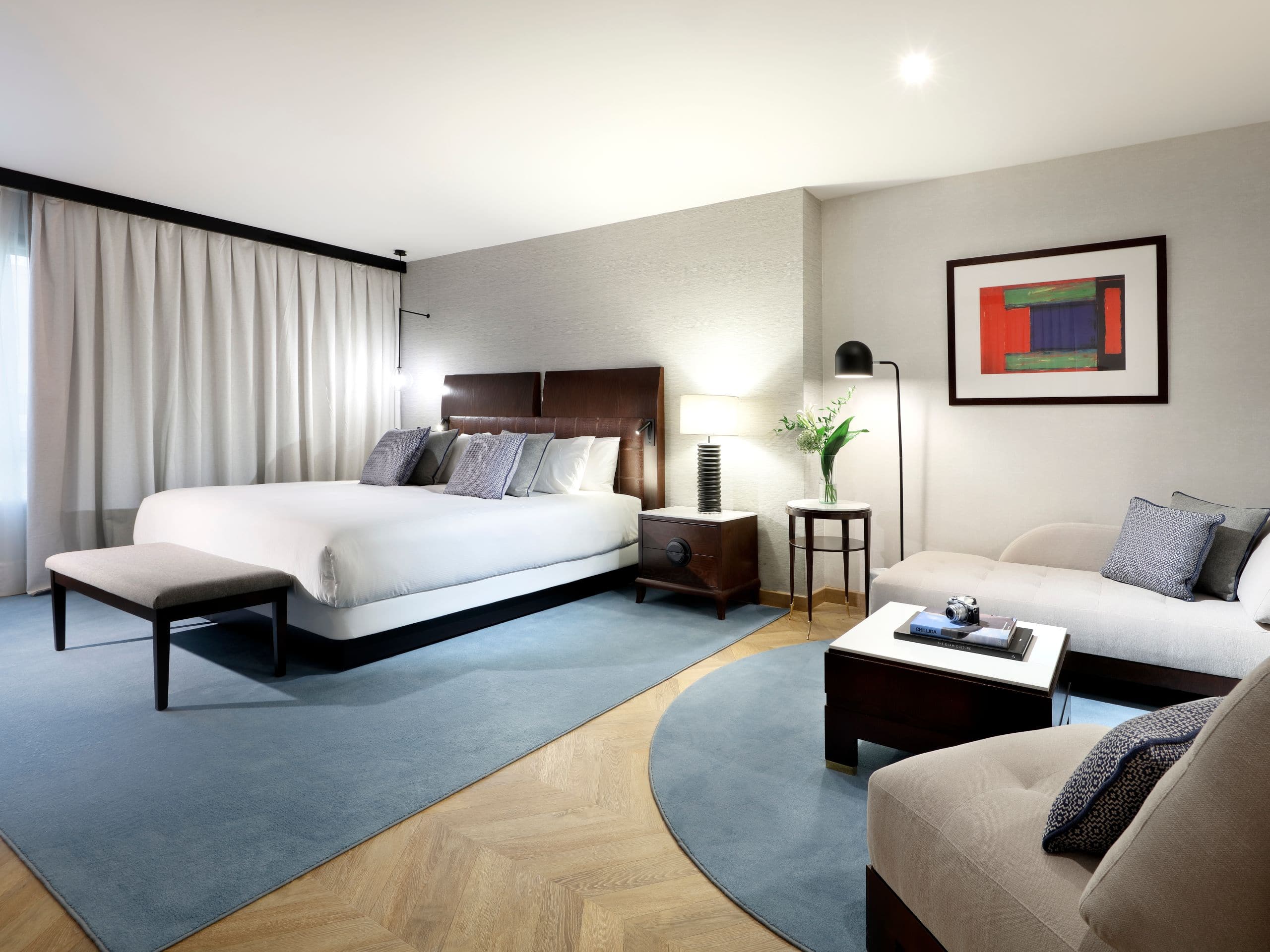 Upscale Rooms and Suites Near Puerta Del Sol | Hyatt Regency Hesperia ...