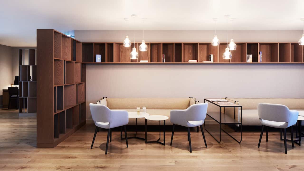 Club Lounge Seating