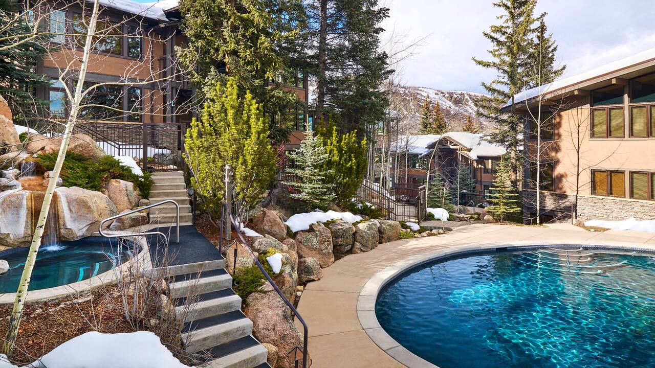 Aspenwood pool
