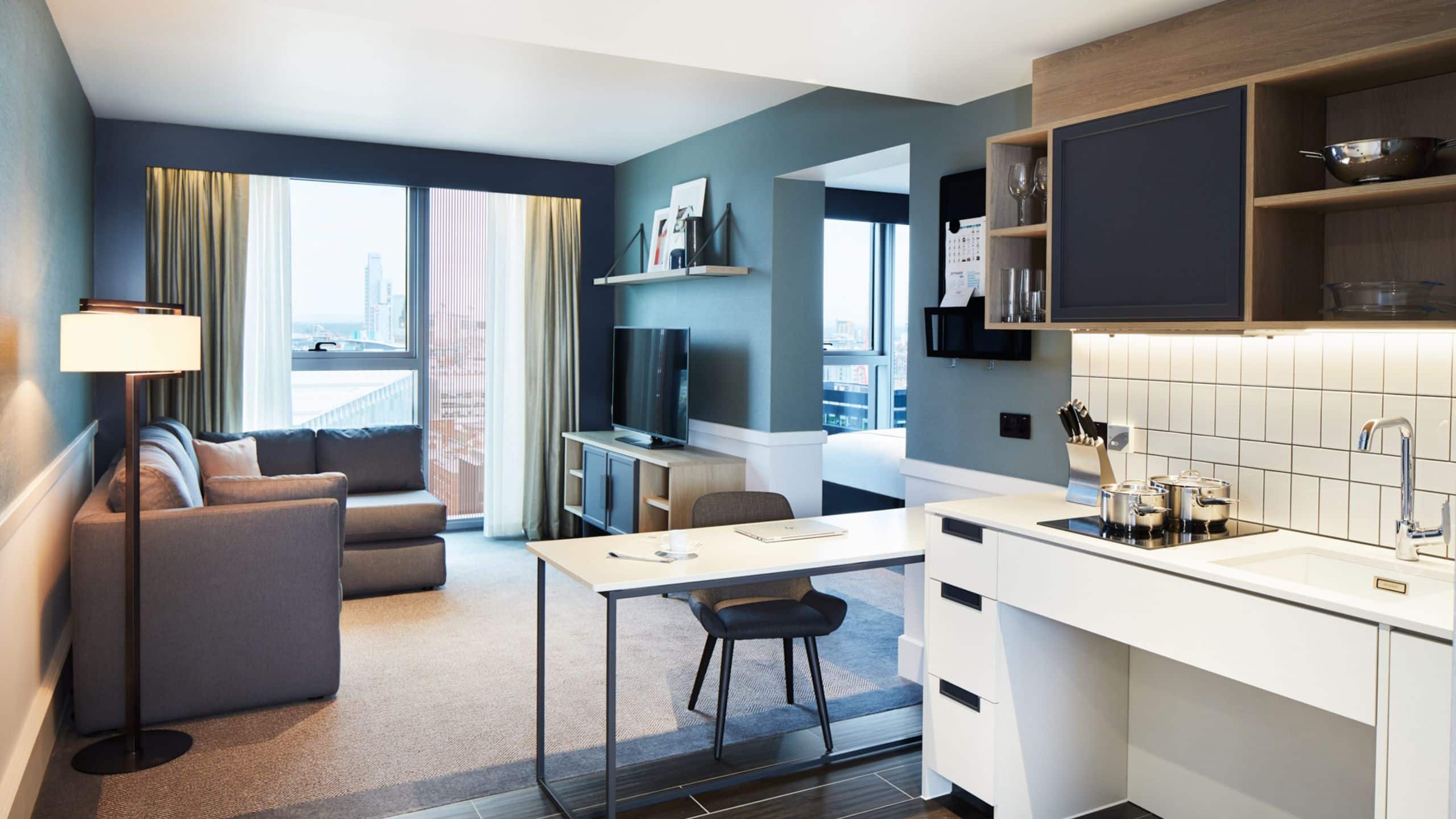 Hyatt House Manchester Accessible Kitchenette Living Room City View