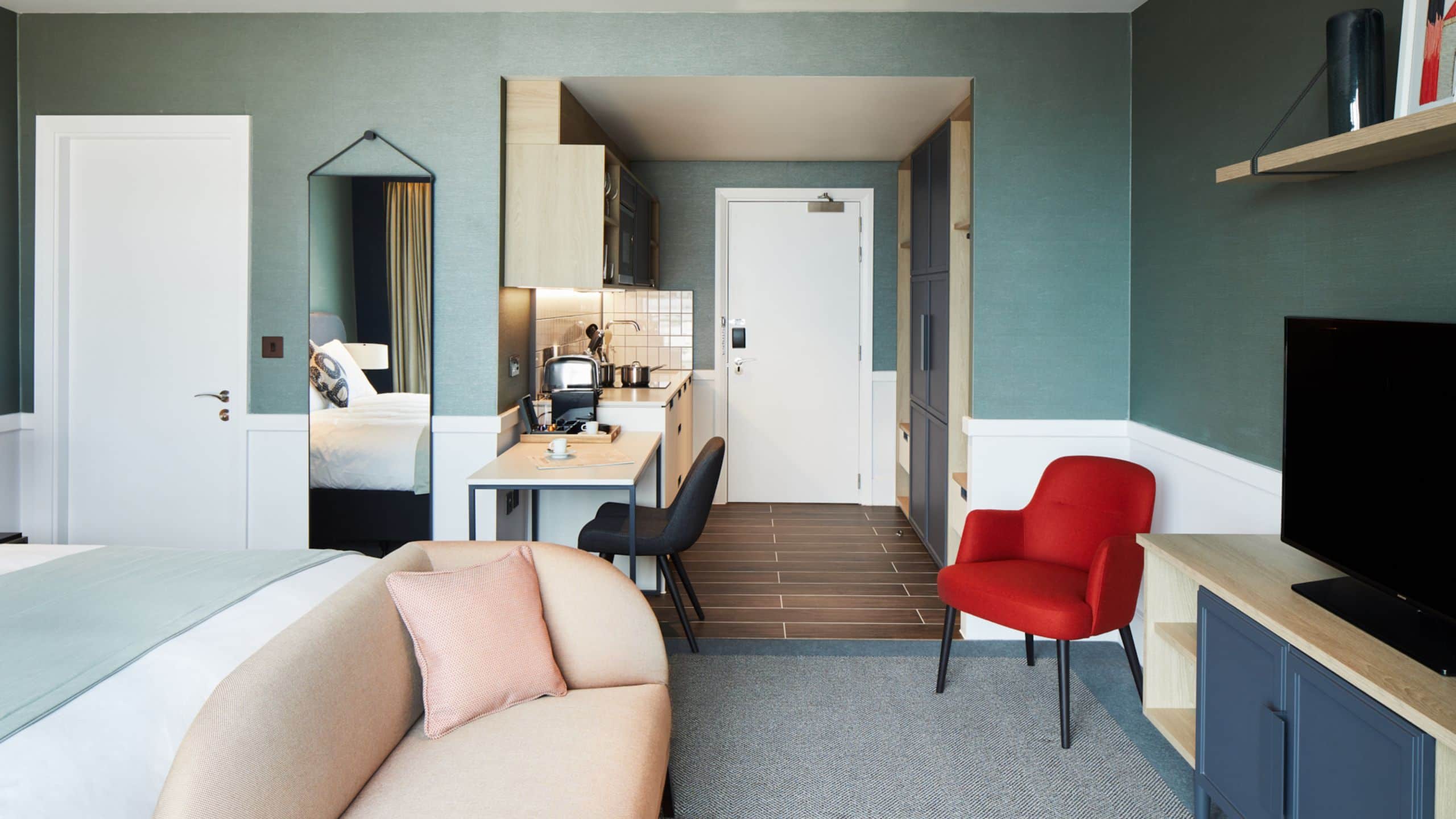 Hyatt House Manchester Standard Sitting Area