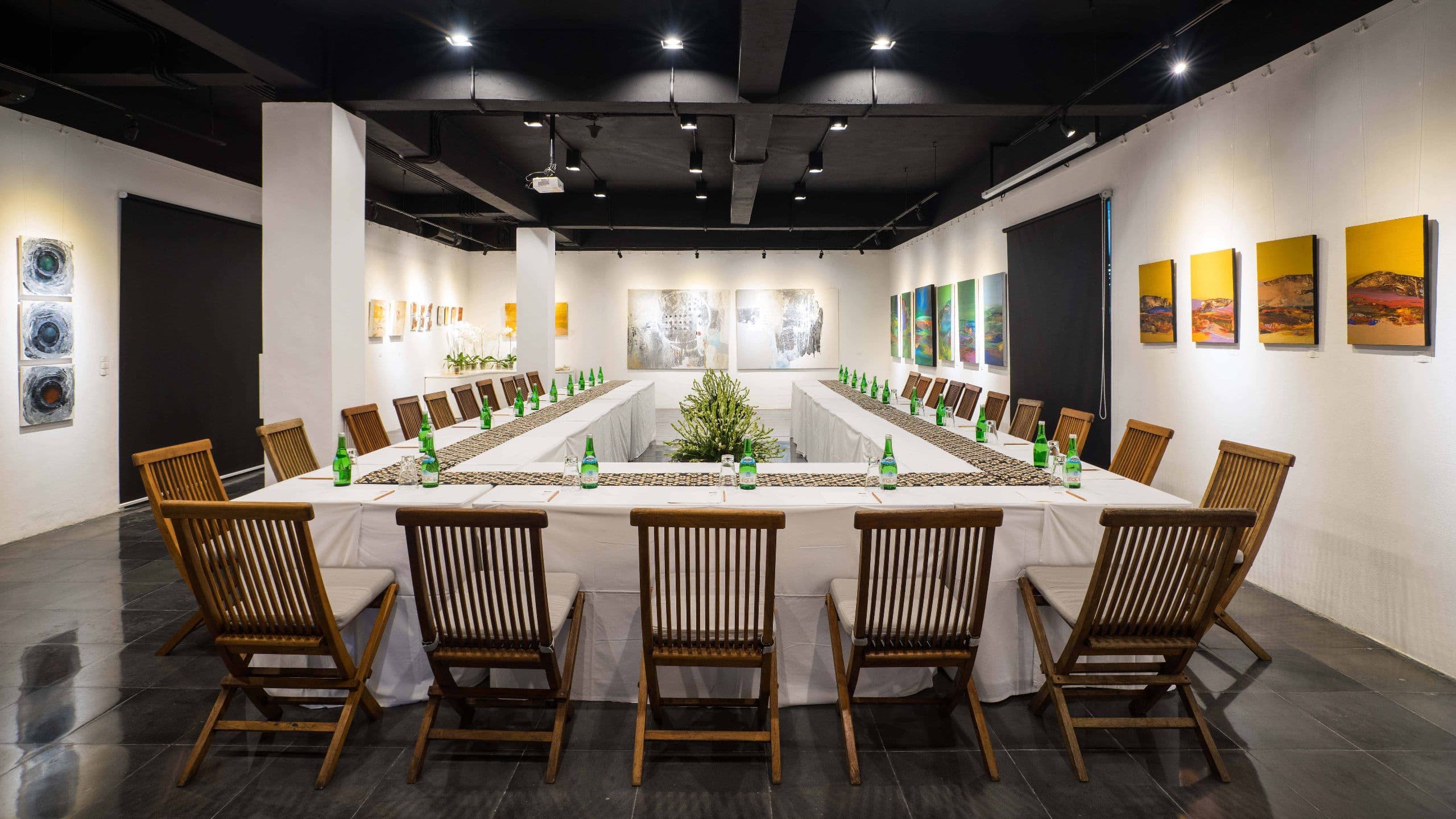 Alila Ubud U Shape Meeting Gallery
