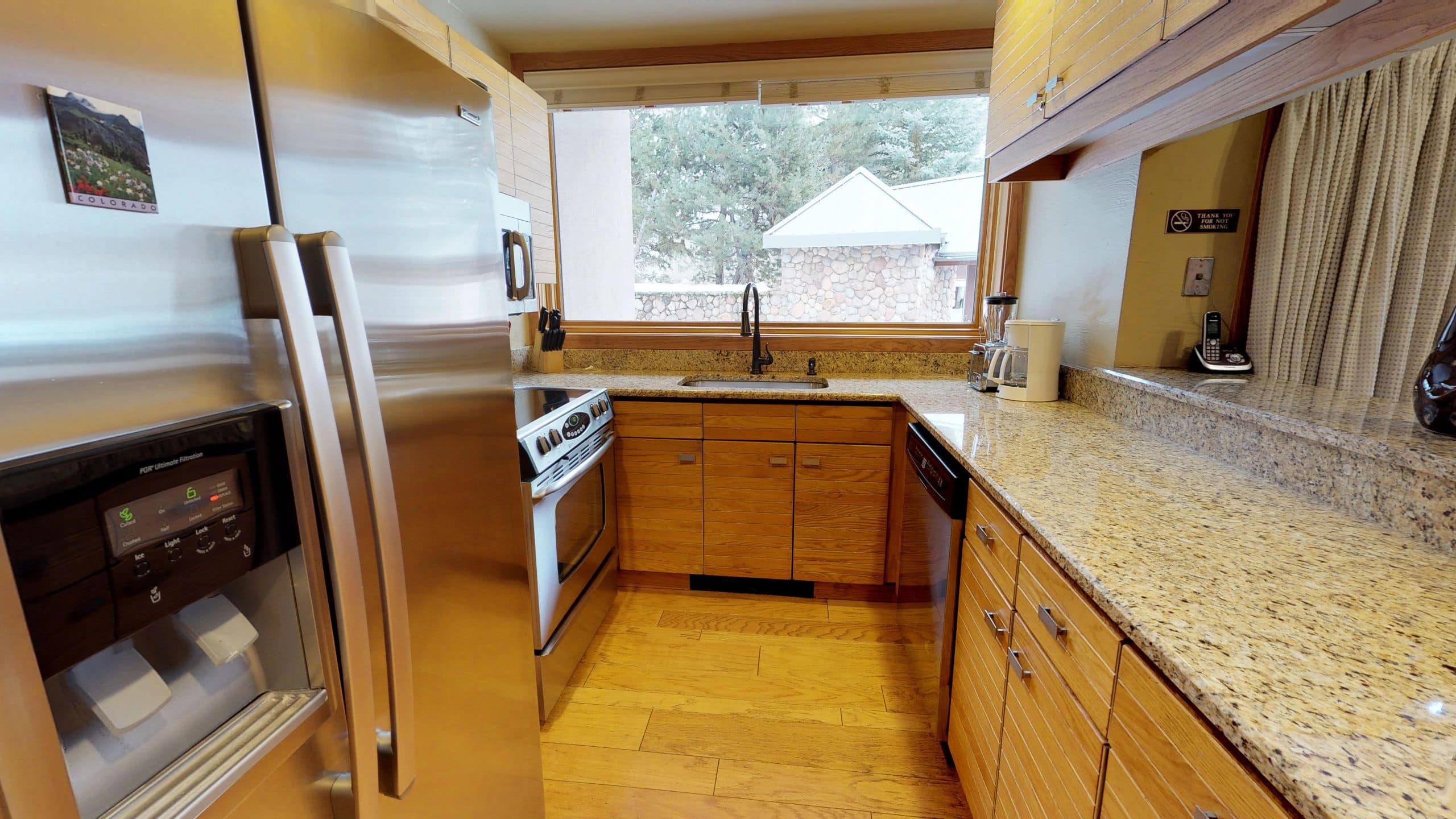 3 de 4 Vail Residences at Cascade Village Two Bedroom Platinum Millrace Kitchen