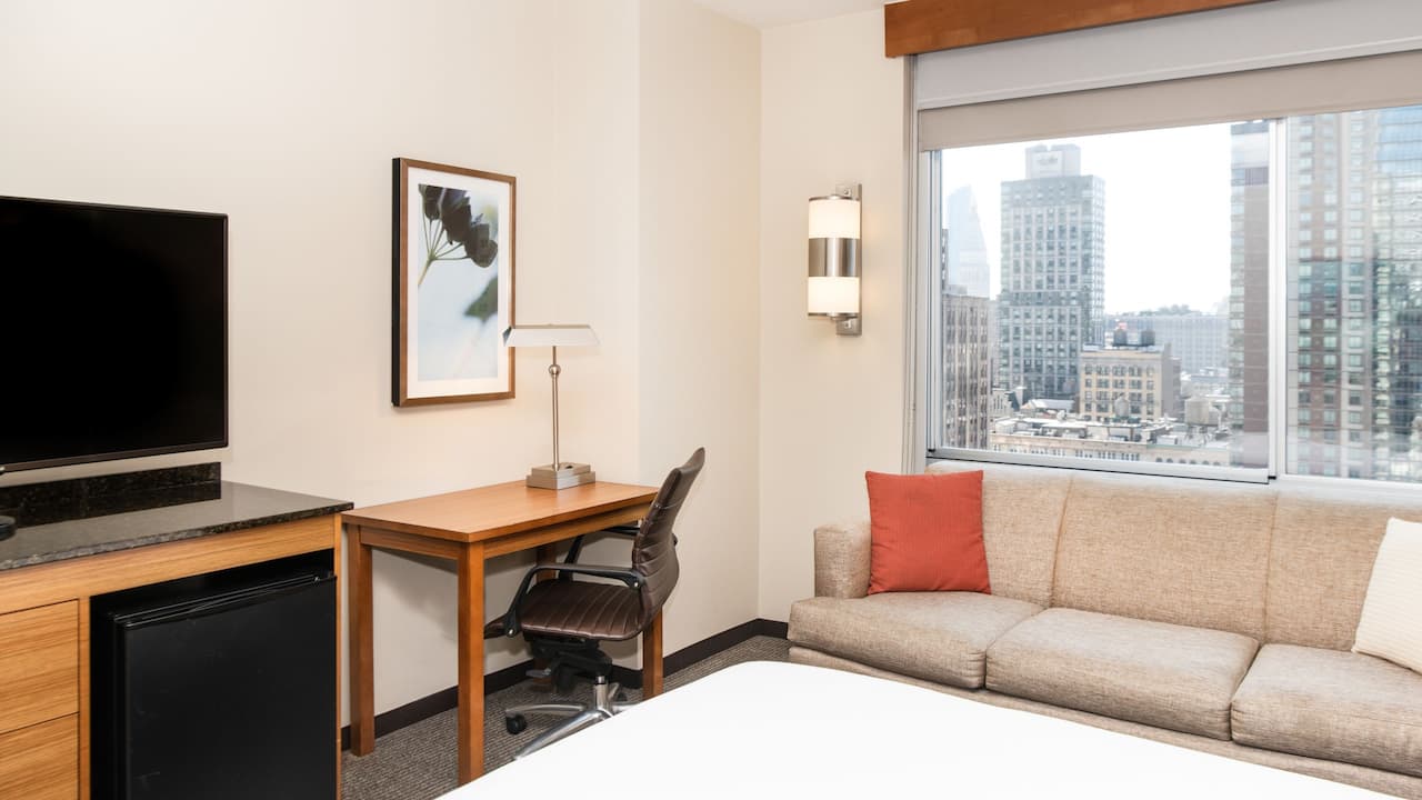 King High Floor Guestroom