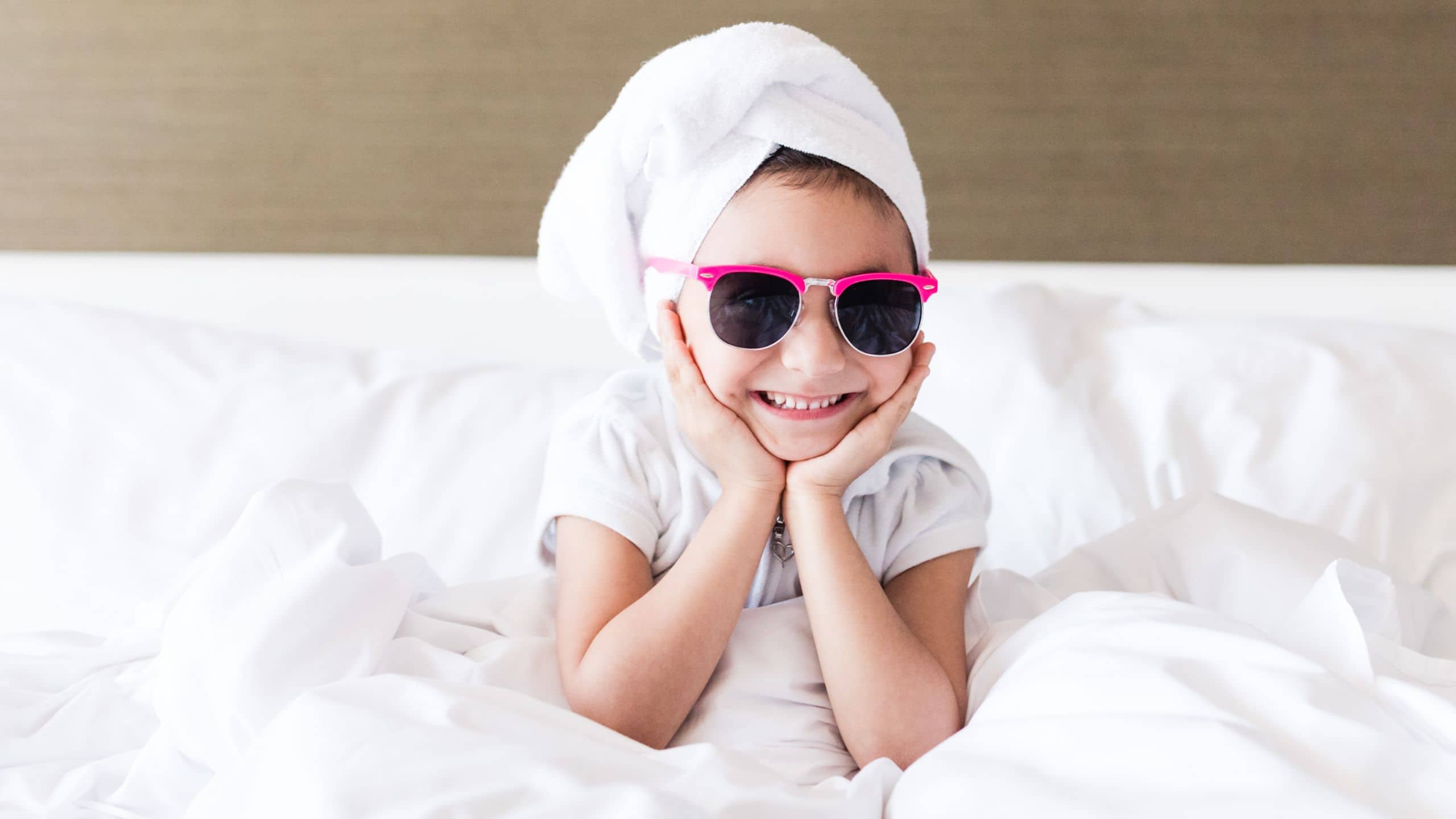 Hyatt Centric South Beach Miami Guestroom Girl With Sunglasses