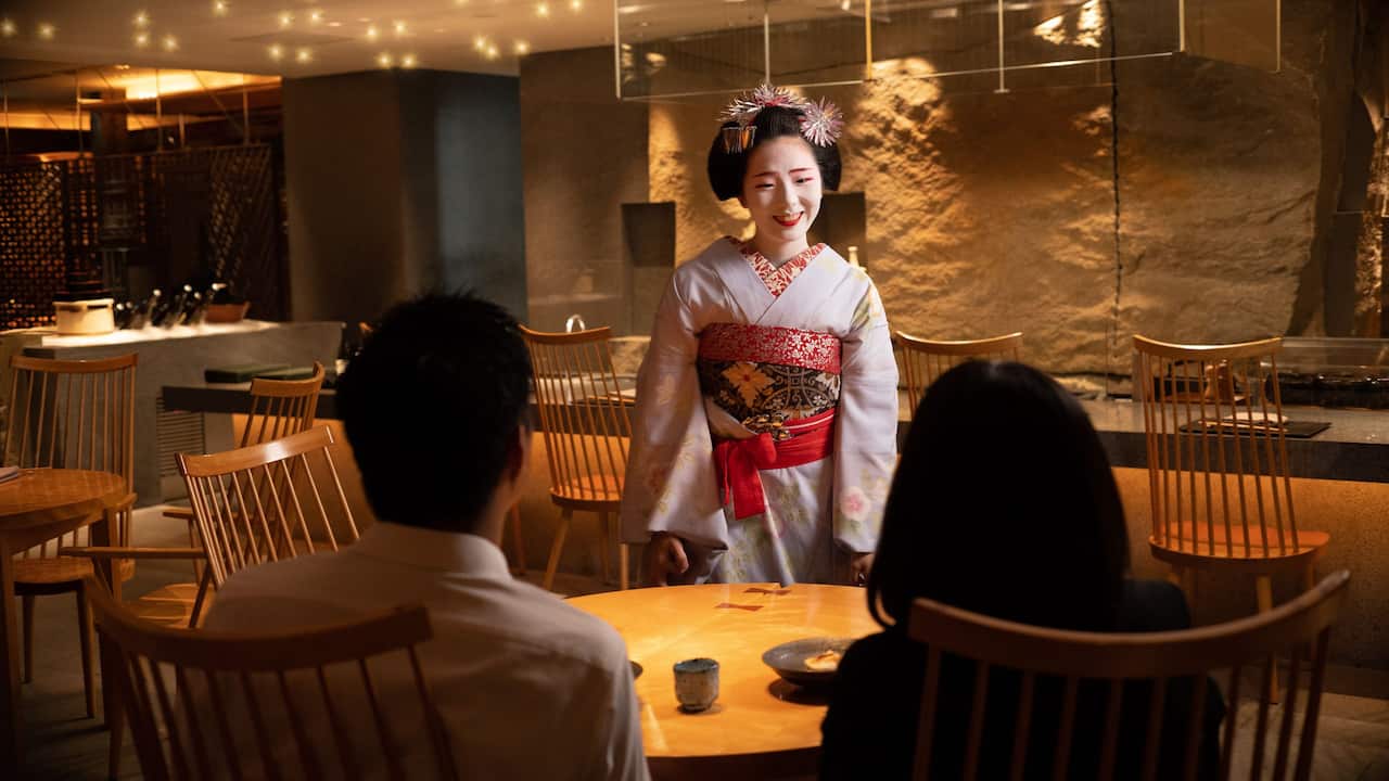 Hyatt Regency Kyoto Maiko Greeting