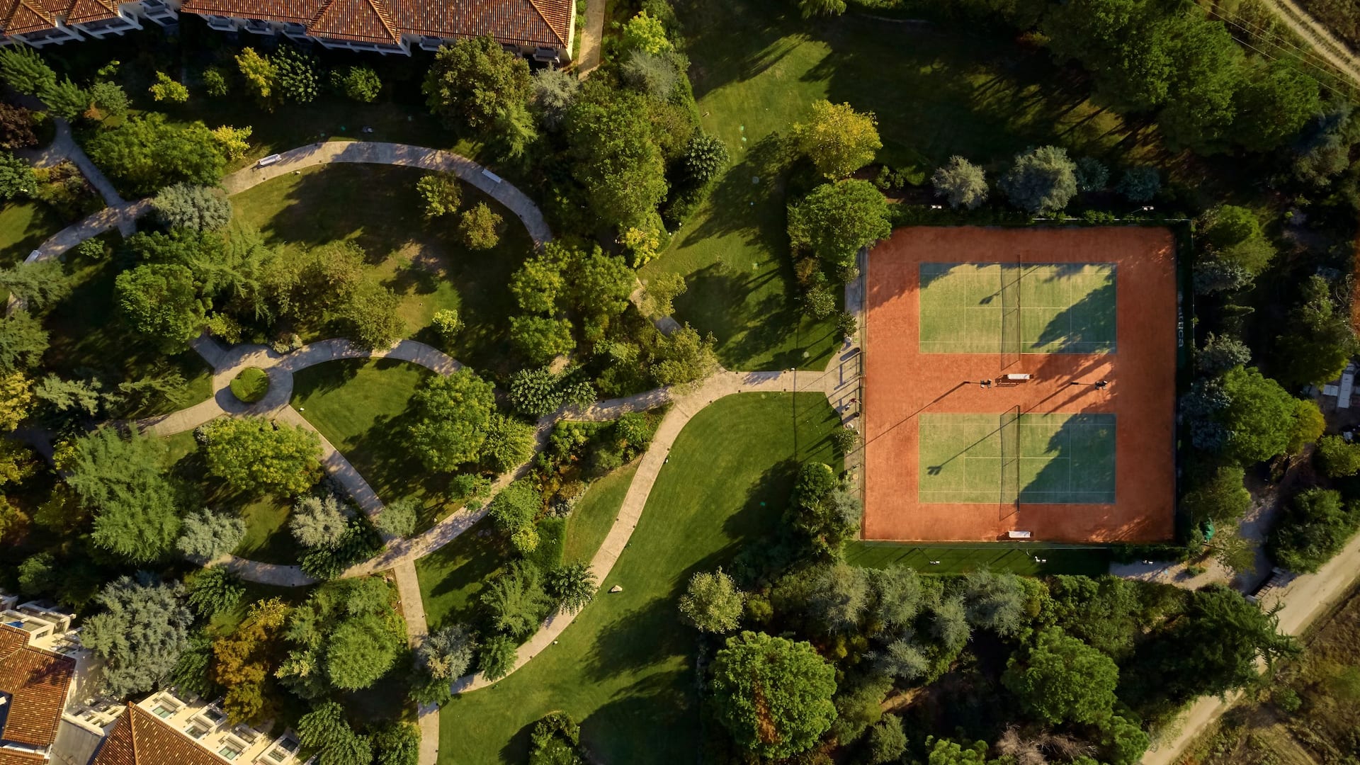 Hyatt Regency Thessaloniki Tennis Area