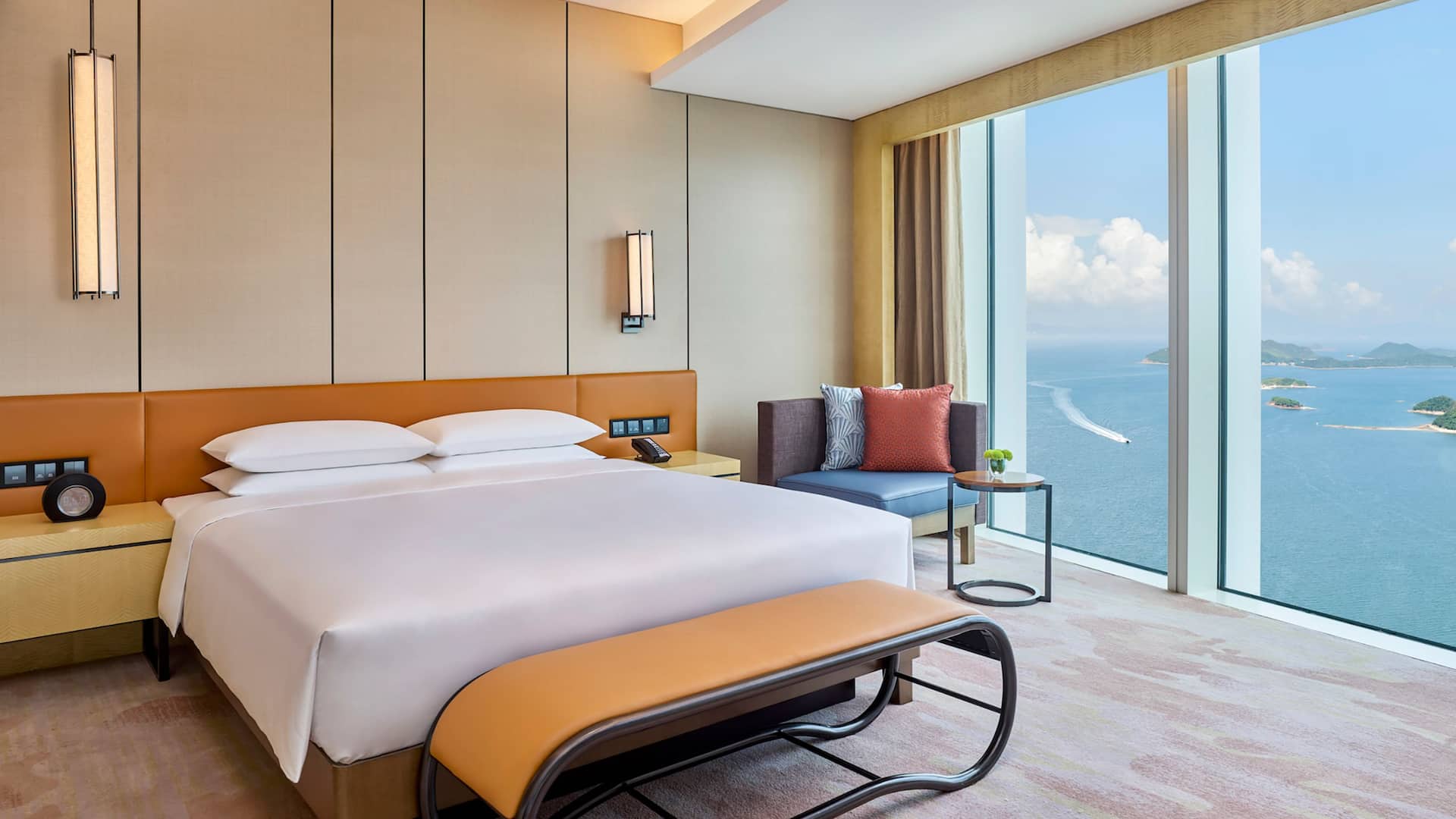 Hyatt Regency Shenzhen Yantian Regency Suite Oceanview Bedroom