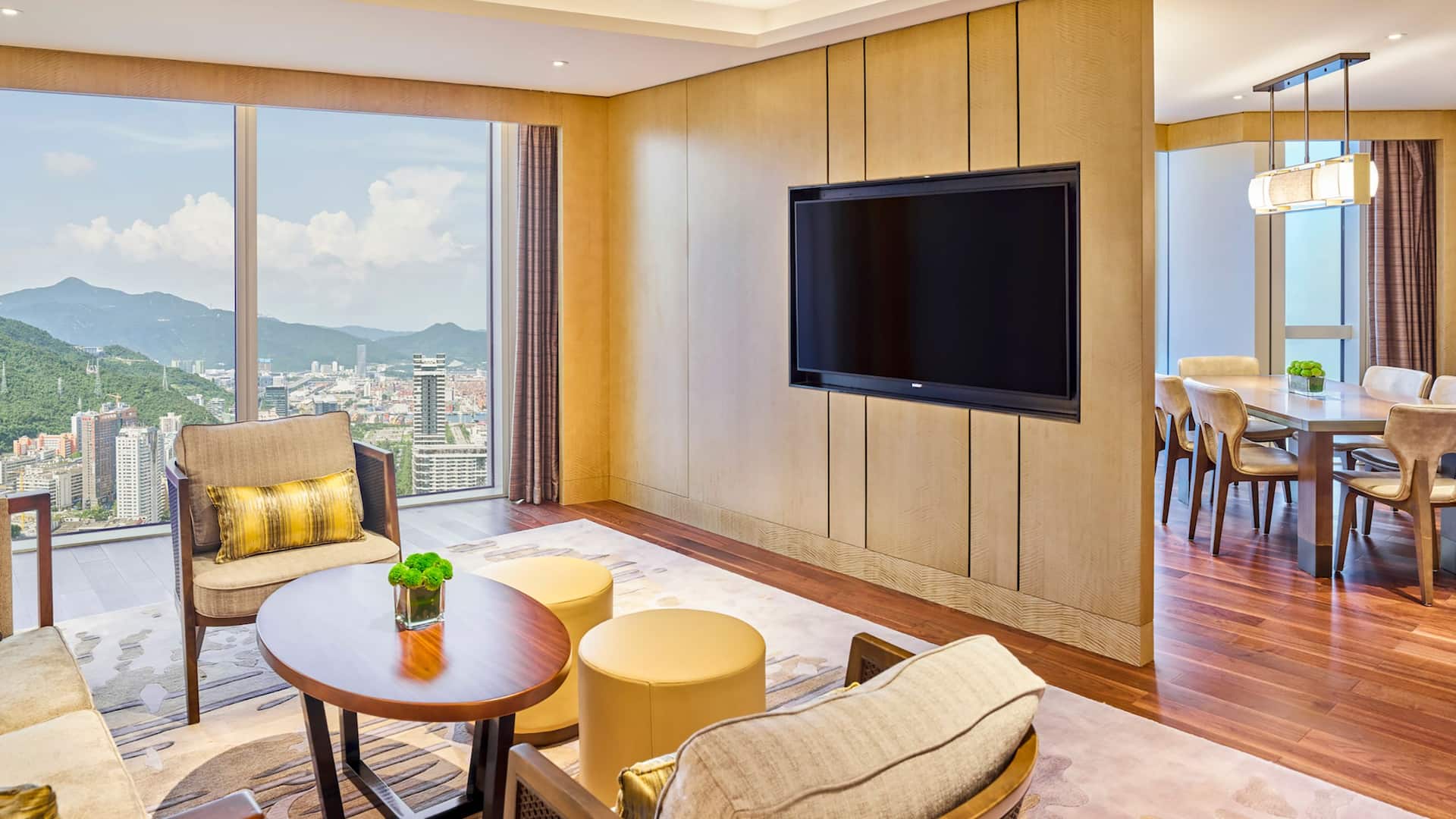 Hyatt Regency Shenzhen Yantian Executive Suite Living Area