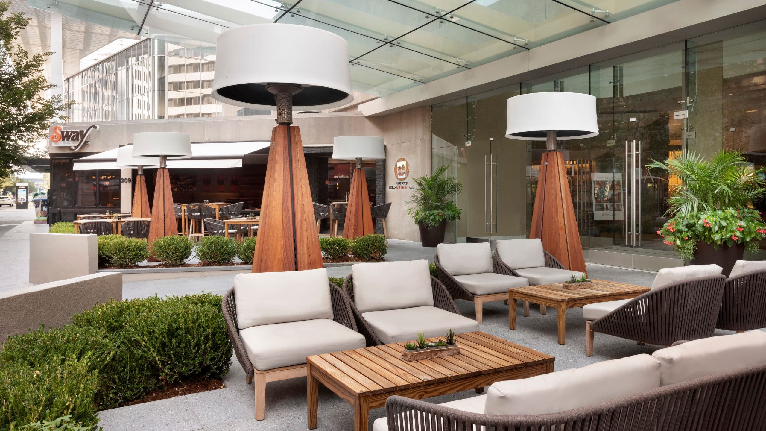 Hyatt Regency Louisville Sway Patio