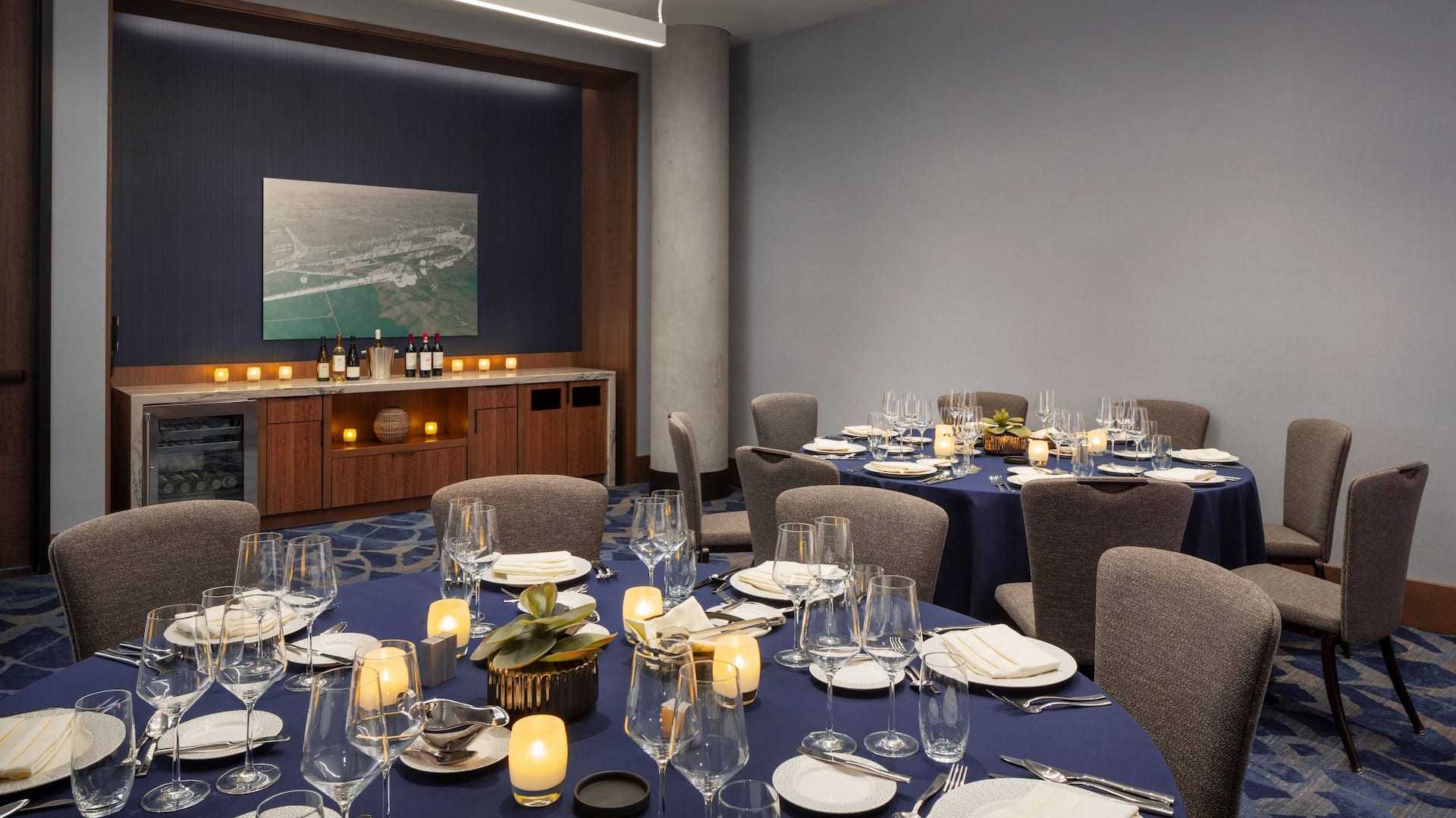 Grand Hyatt at SFO Mainliner Meeting Room