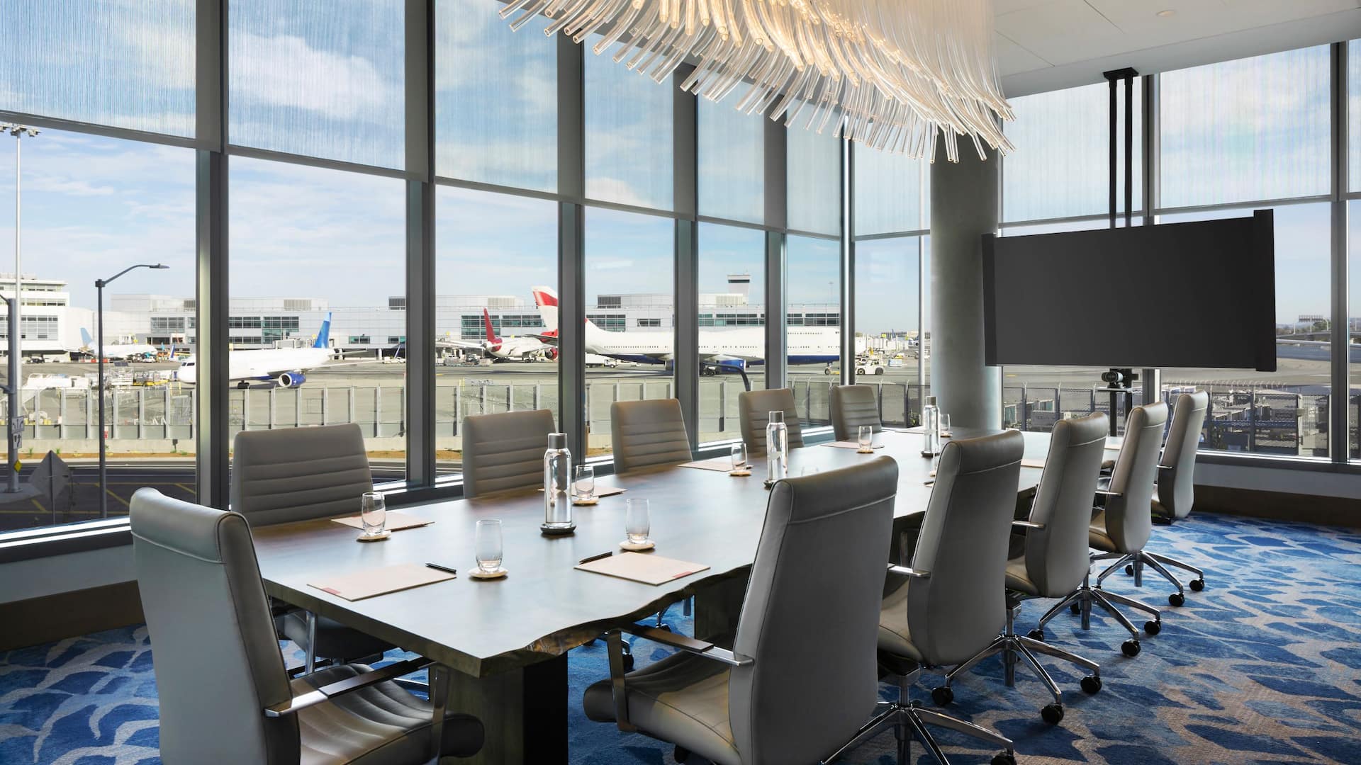 Grand Hyatt at SFO Supersonic Meeting Room