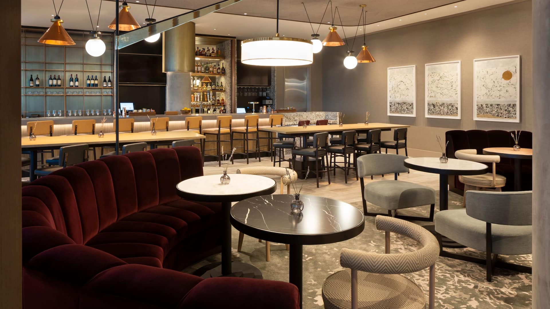 Grand Hyatt at SFO Twin Crafts Bar Seating