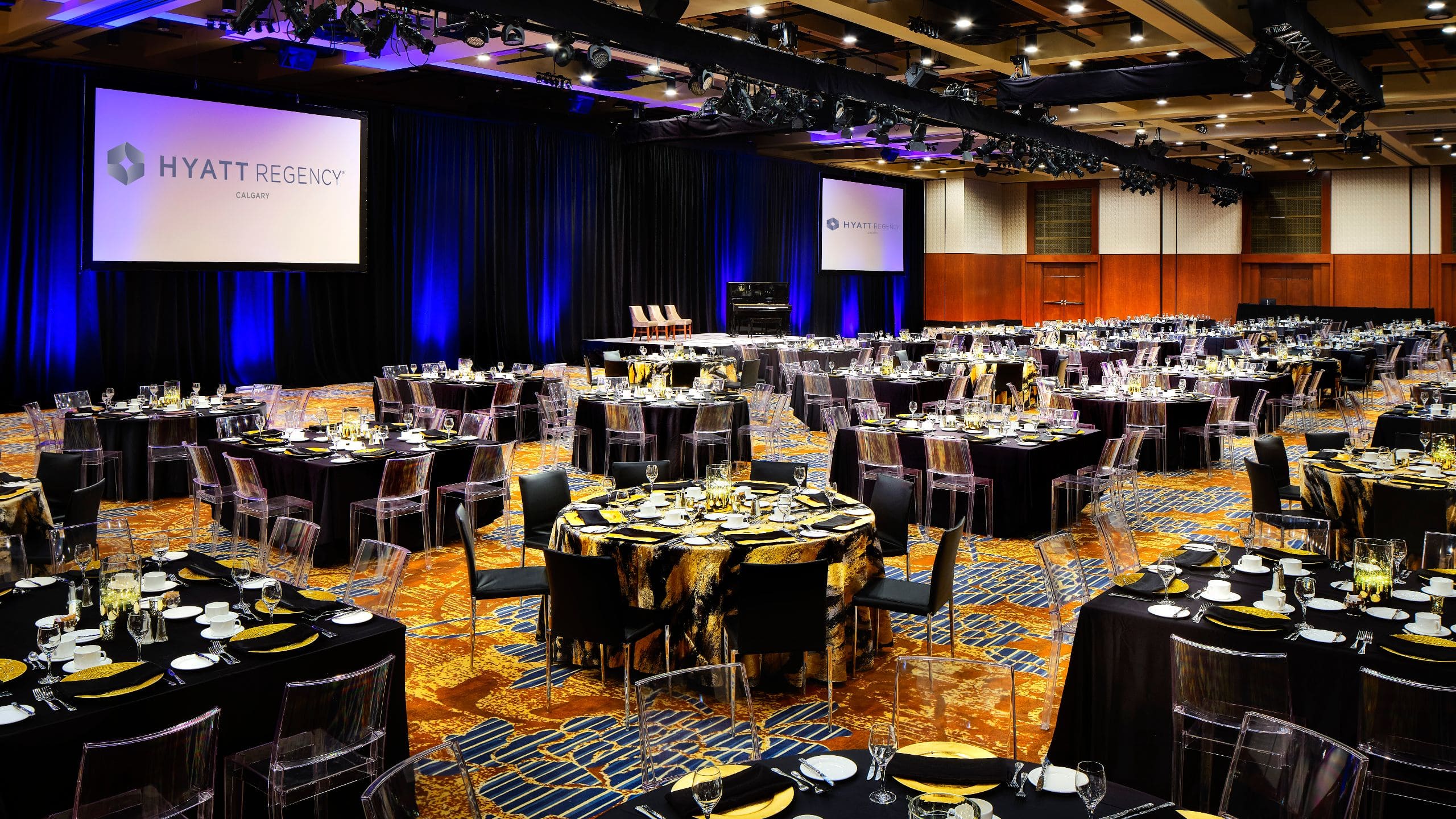 Hyatt Regency Calgary Imperial Ballroom Gala Setup
