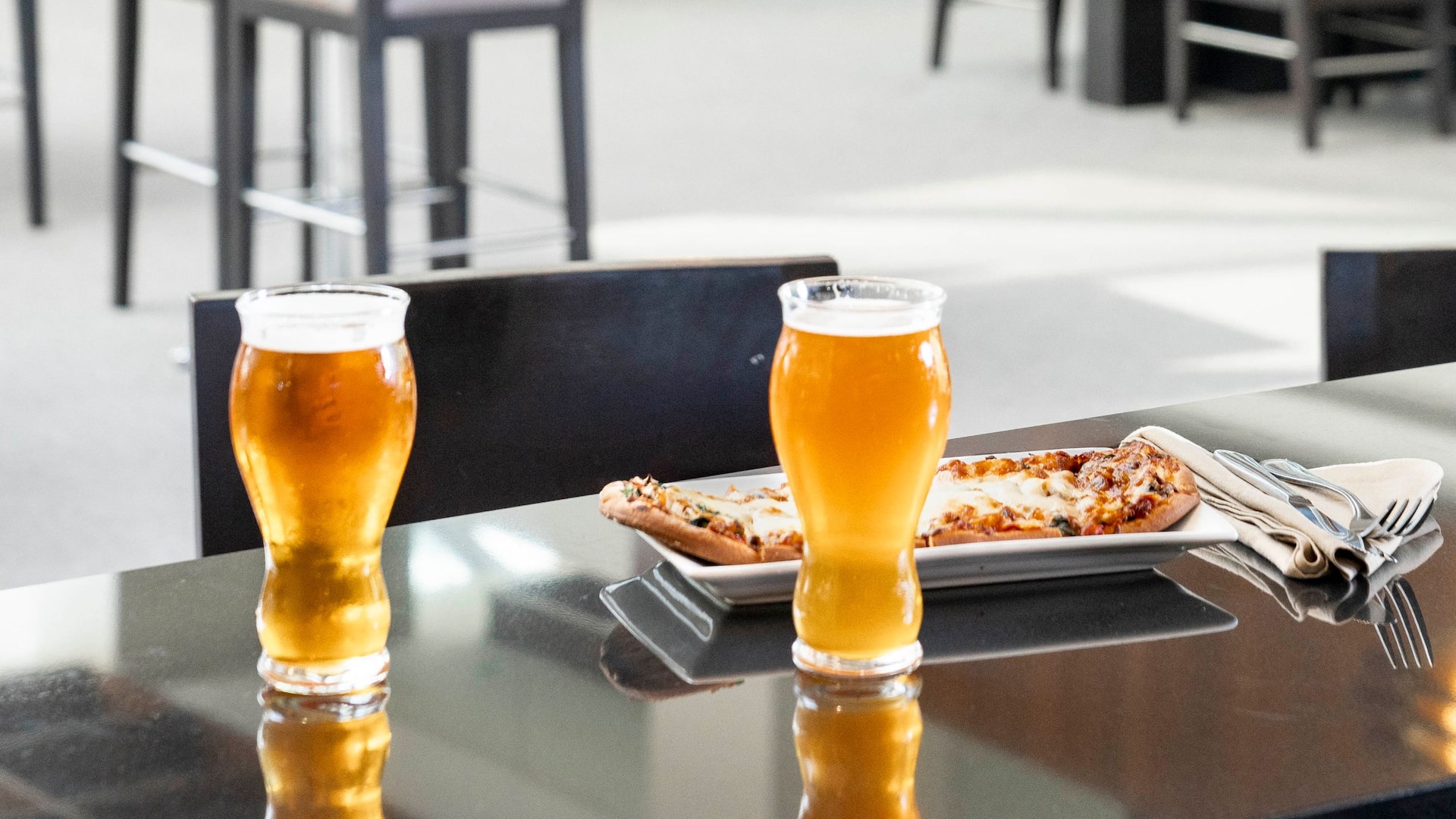 Hyatt Regency Lisle near Naperville Beer Flatbread