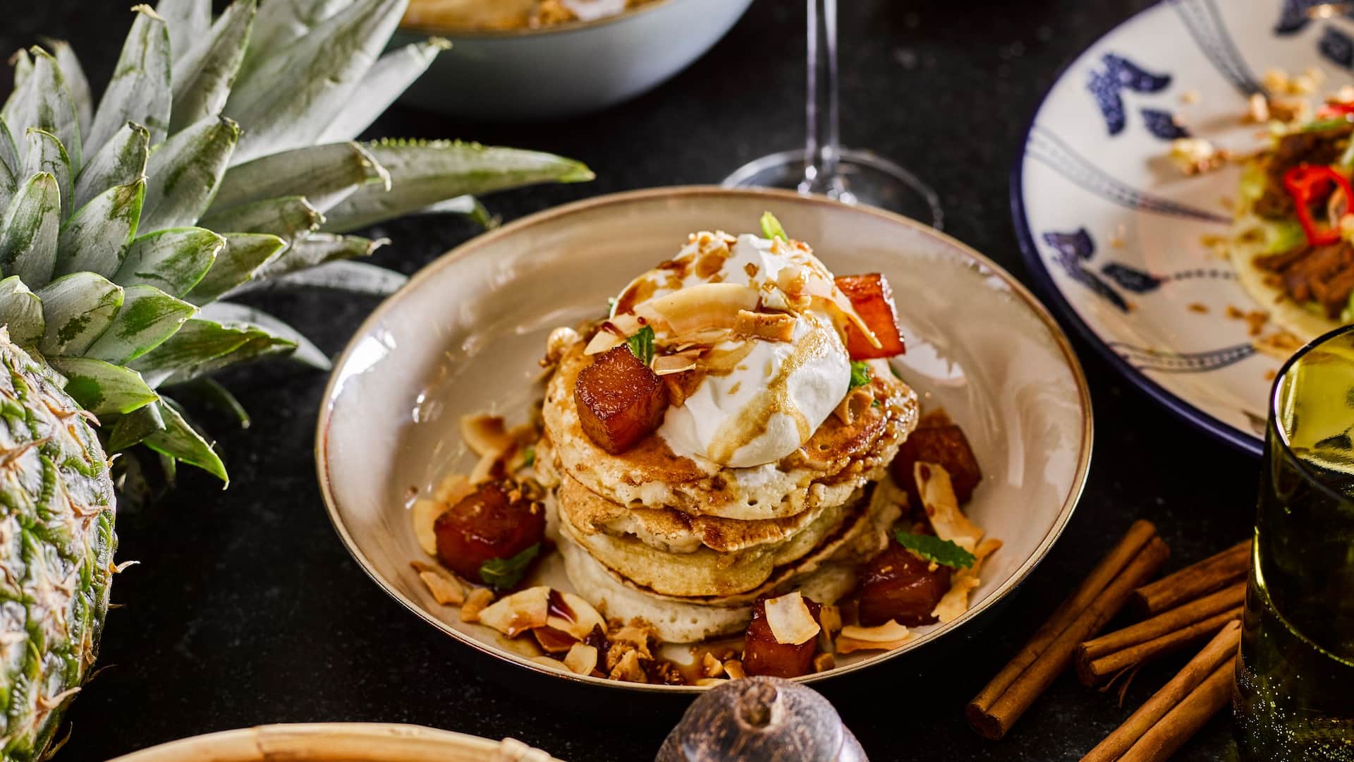 Hyatt Regency Amsterdam Mama Makan Brunch Pancakes