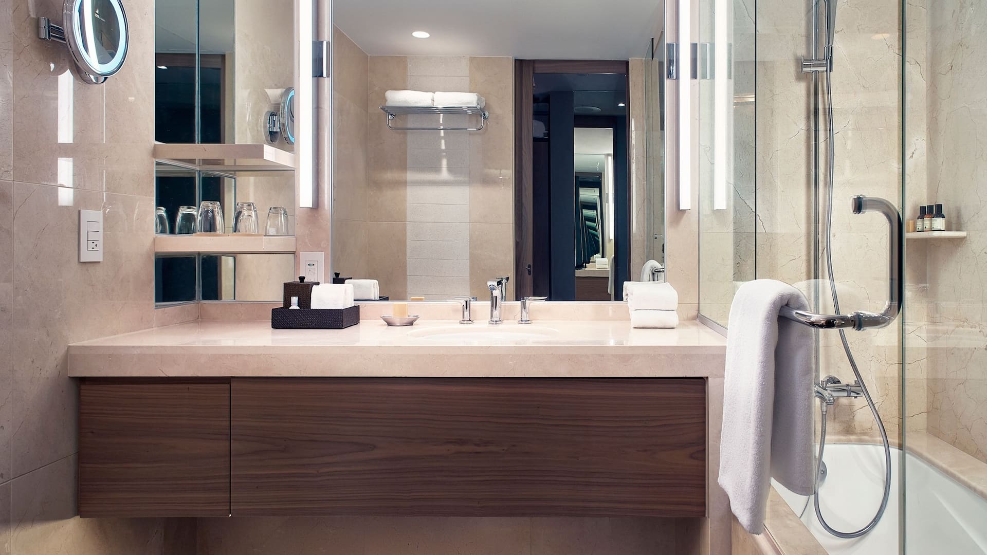 2/2 Hyatt Regency Mexico City Bathroom