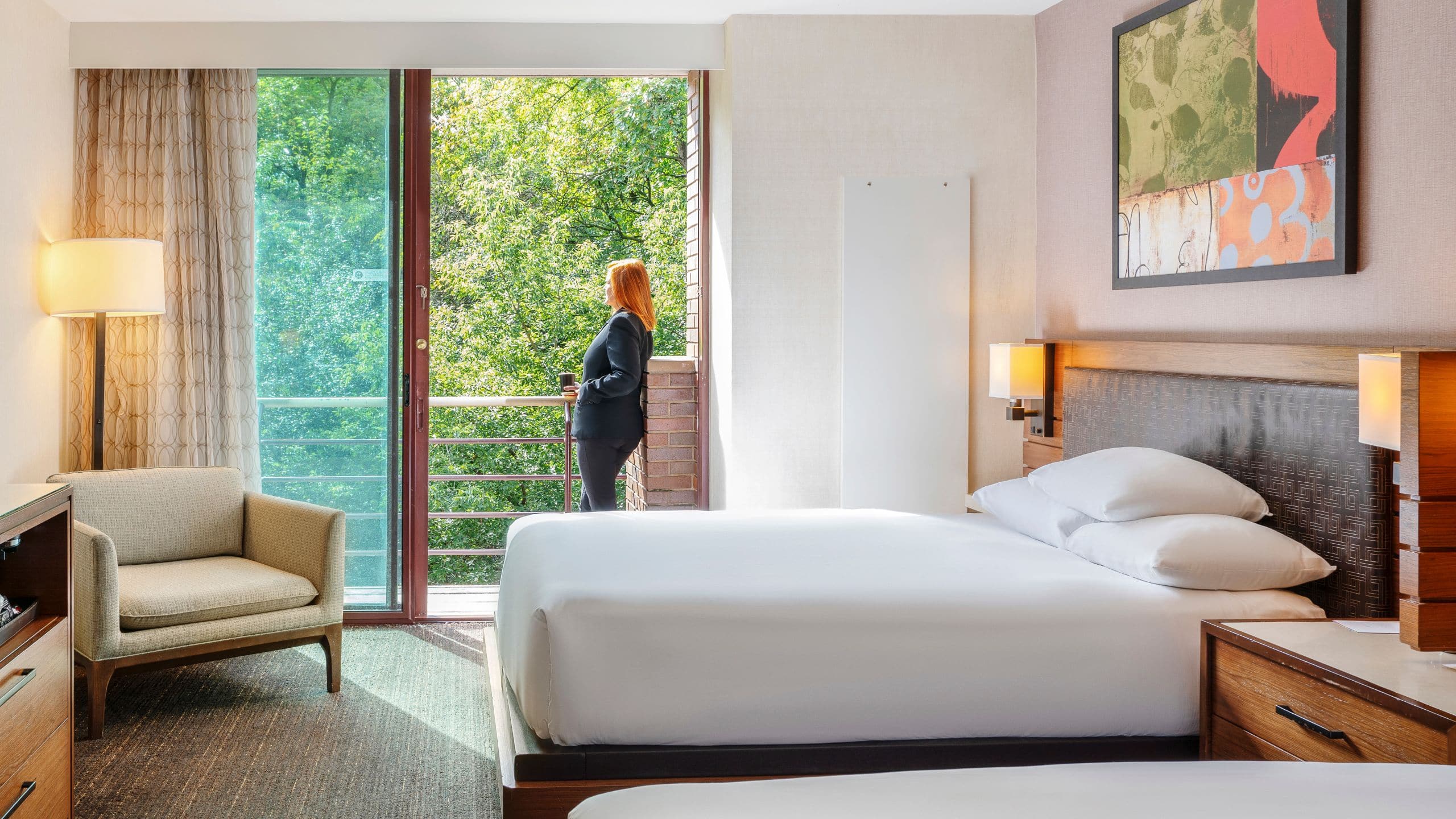 Hyatt Lodge Oak Brook Chicago Guestroom Balcony