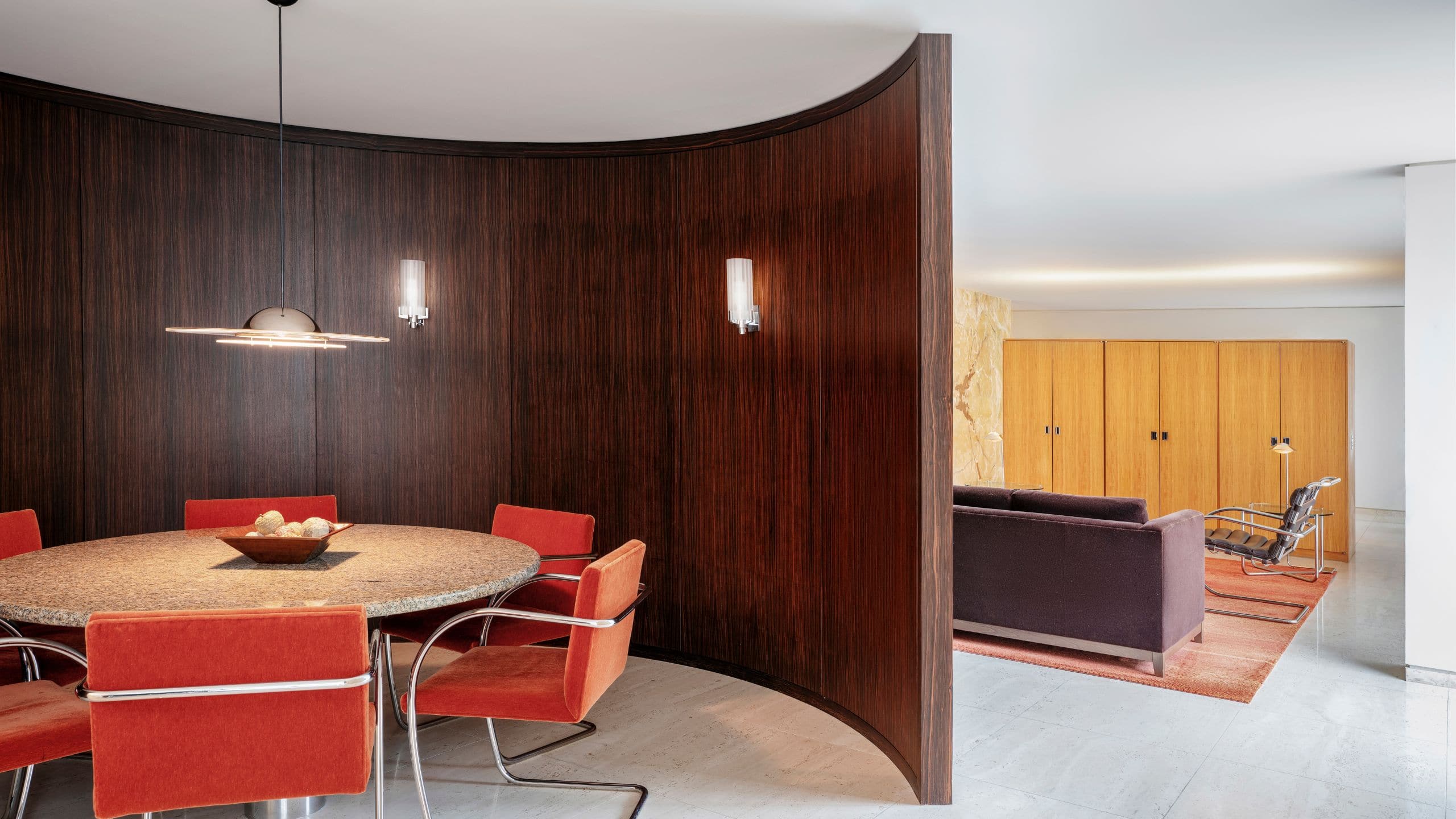 3 de 4 Hyatt Lodge Oak Brook Chicago Oakbrook Meis Suite Conferencetable