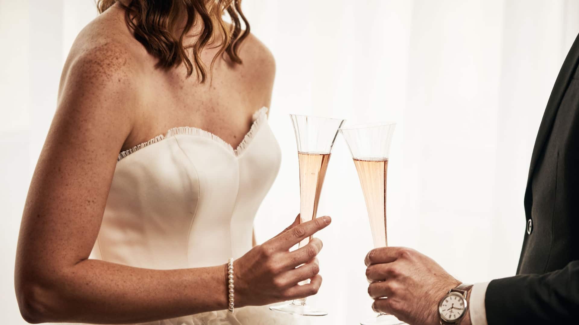 Hyatt Regency London - The Churchill Wedding Drinks