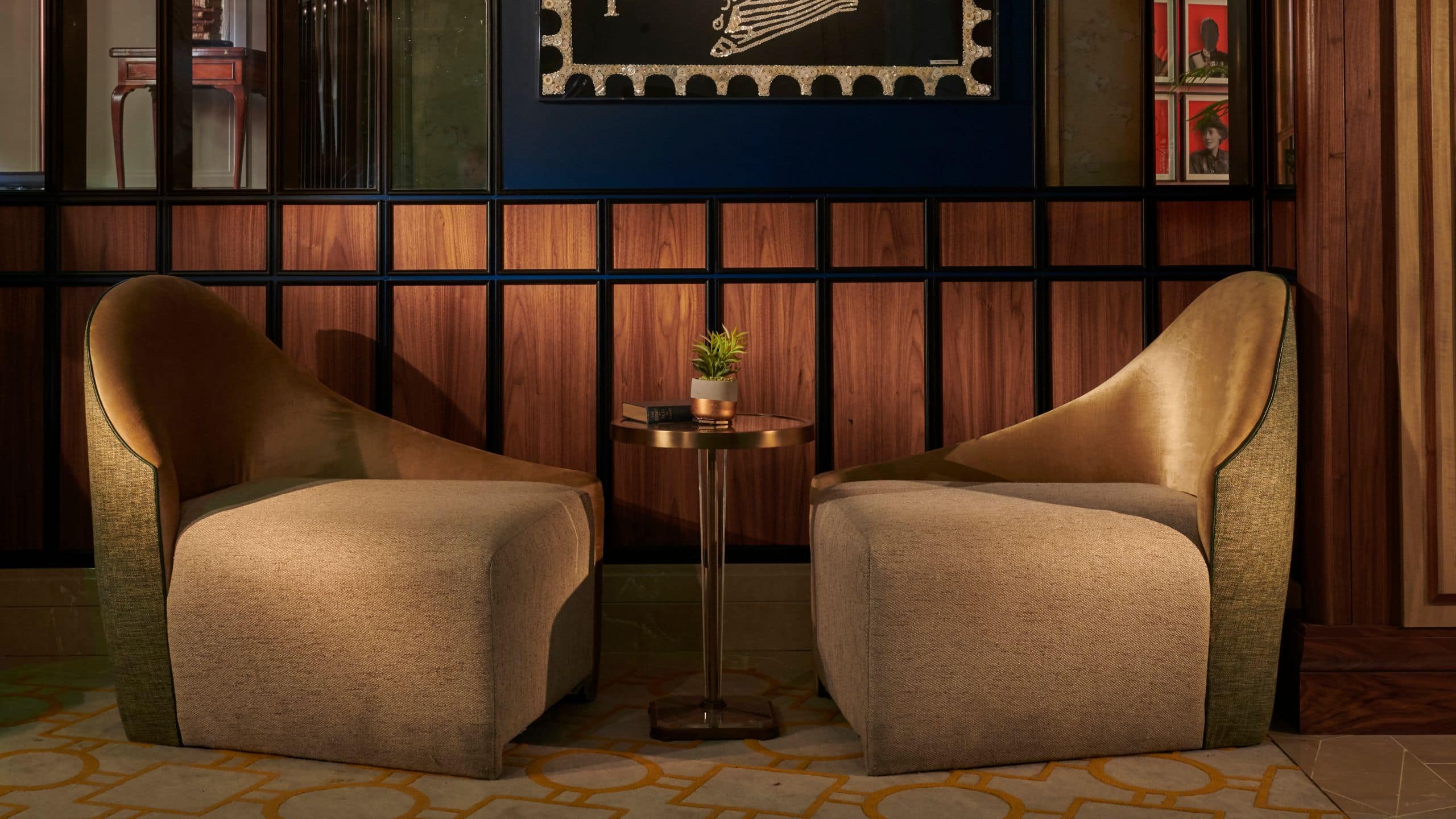 Great Scotland Yard Hotel Reception Waiting Area