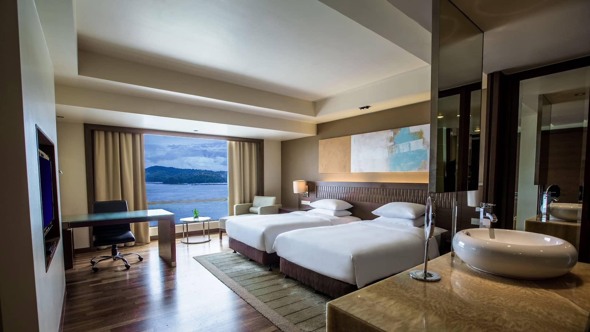 Hyatt Regency Kinabalu Club Room Seaview Twin