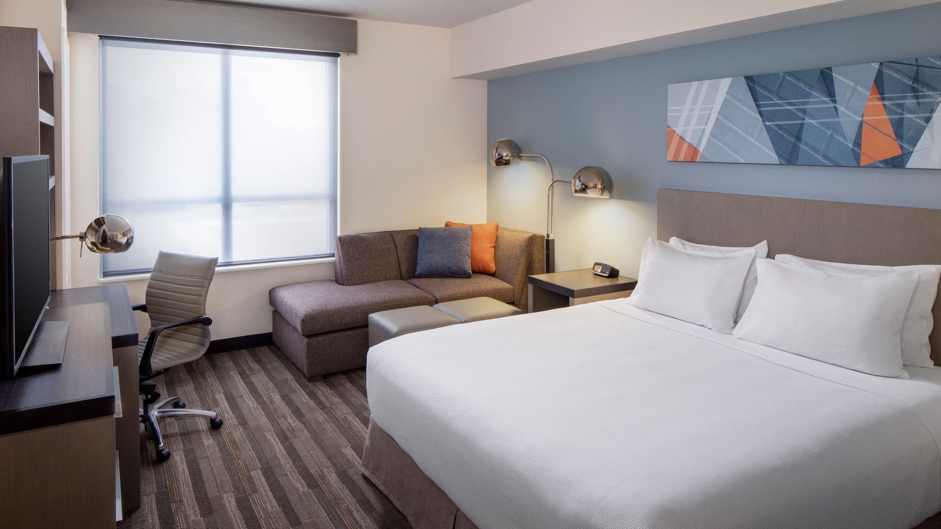 Hyatt House Charleston / Mount Pleasant Accessible Den