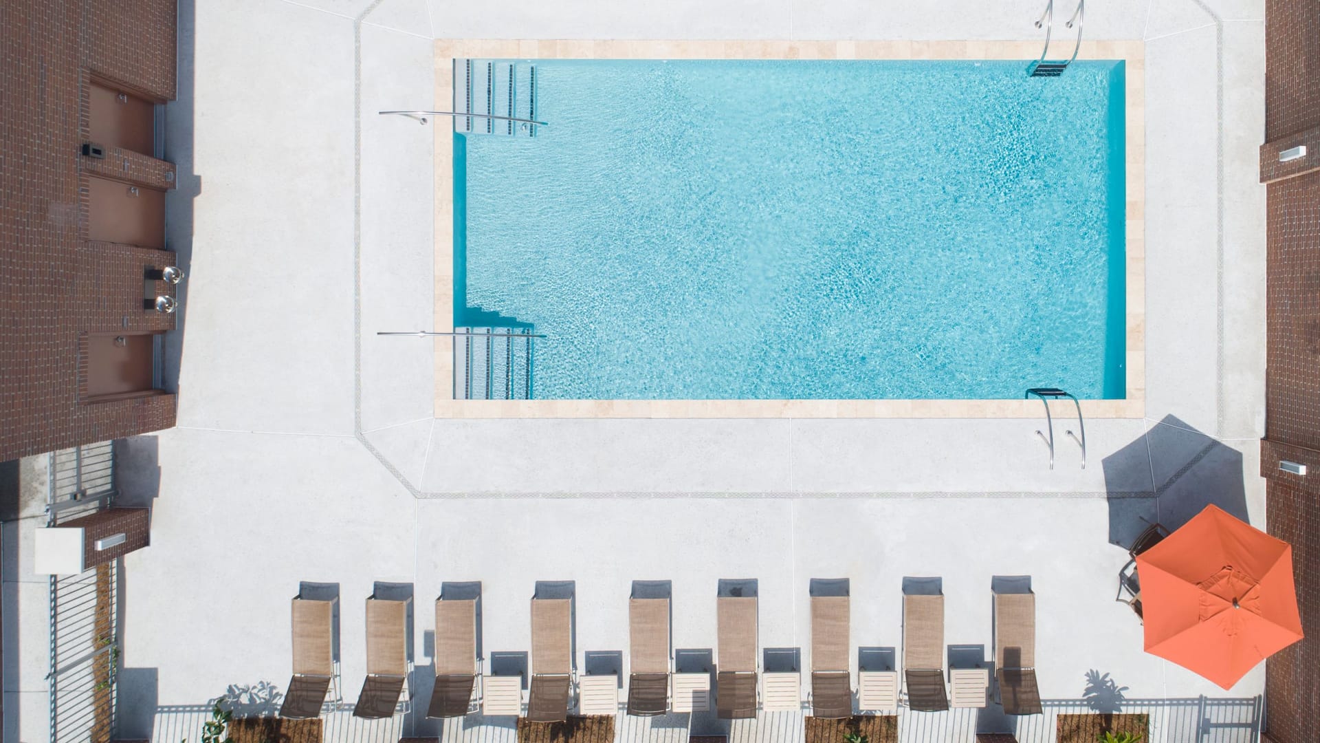 Hyatt House Charleston / Mount Pleasant Pool Drone
