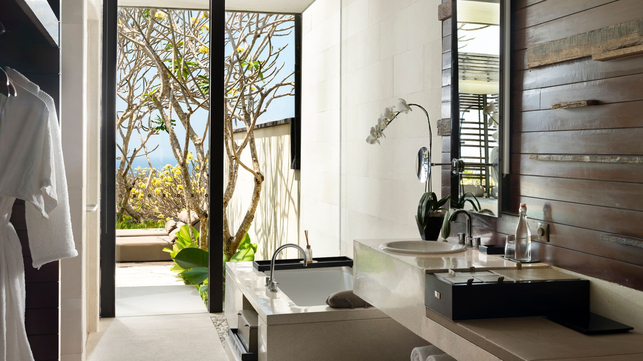 Alila Villas Uluwatu One Bedroom Pool Villa Bathroom