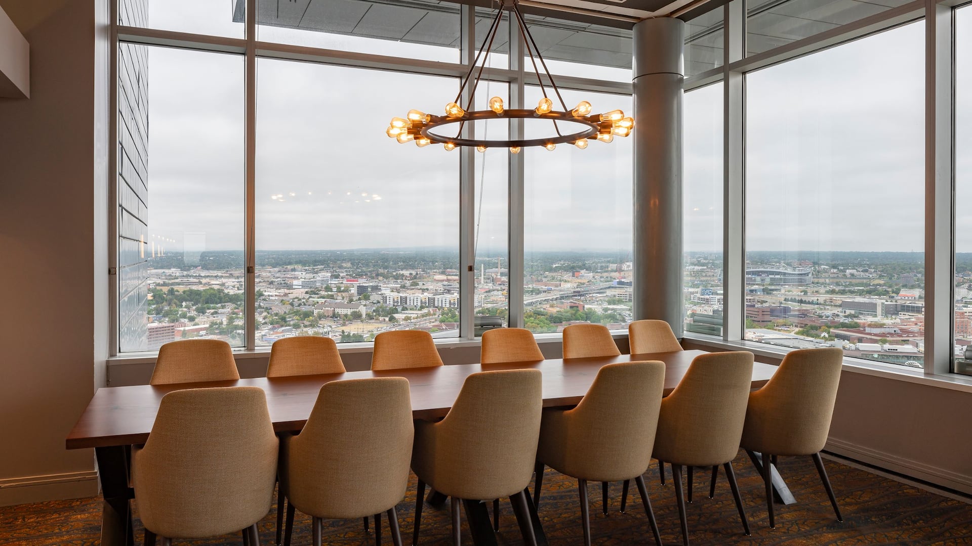 Hyatt Regency Denver at Colorado Convention Center Peaks Conference Table
