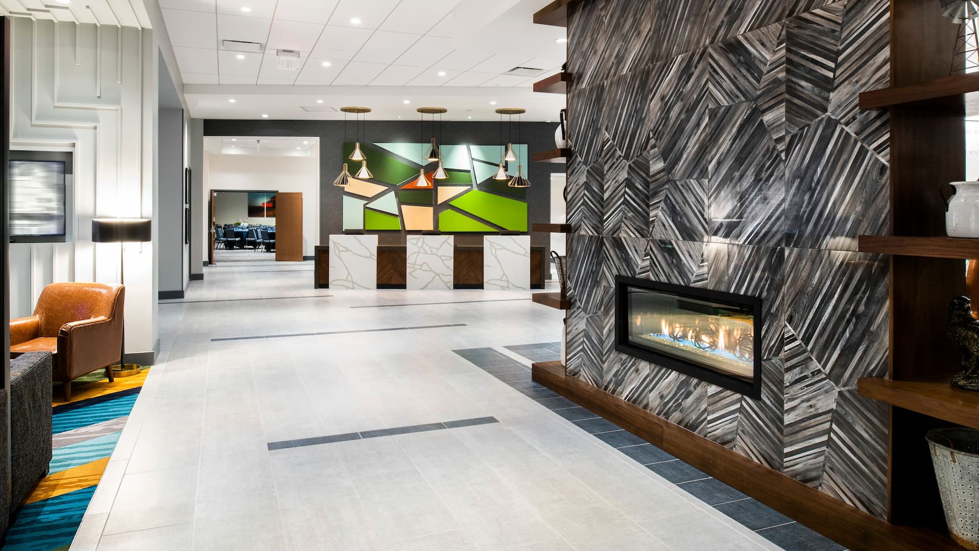 Hyatt Place East Moline / Quad Cities Lobby Fireplace