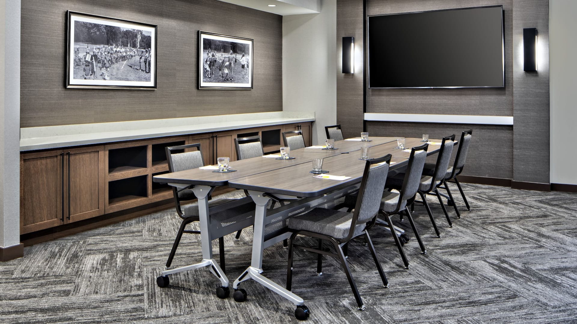Hyatt Place Grand Rapids/Downtown Belknap Park Meeting
