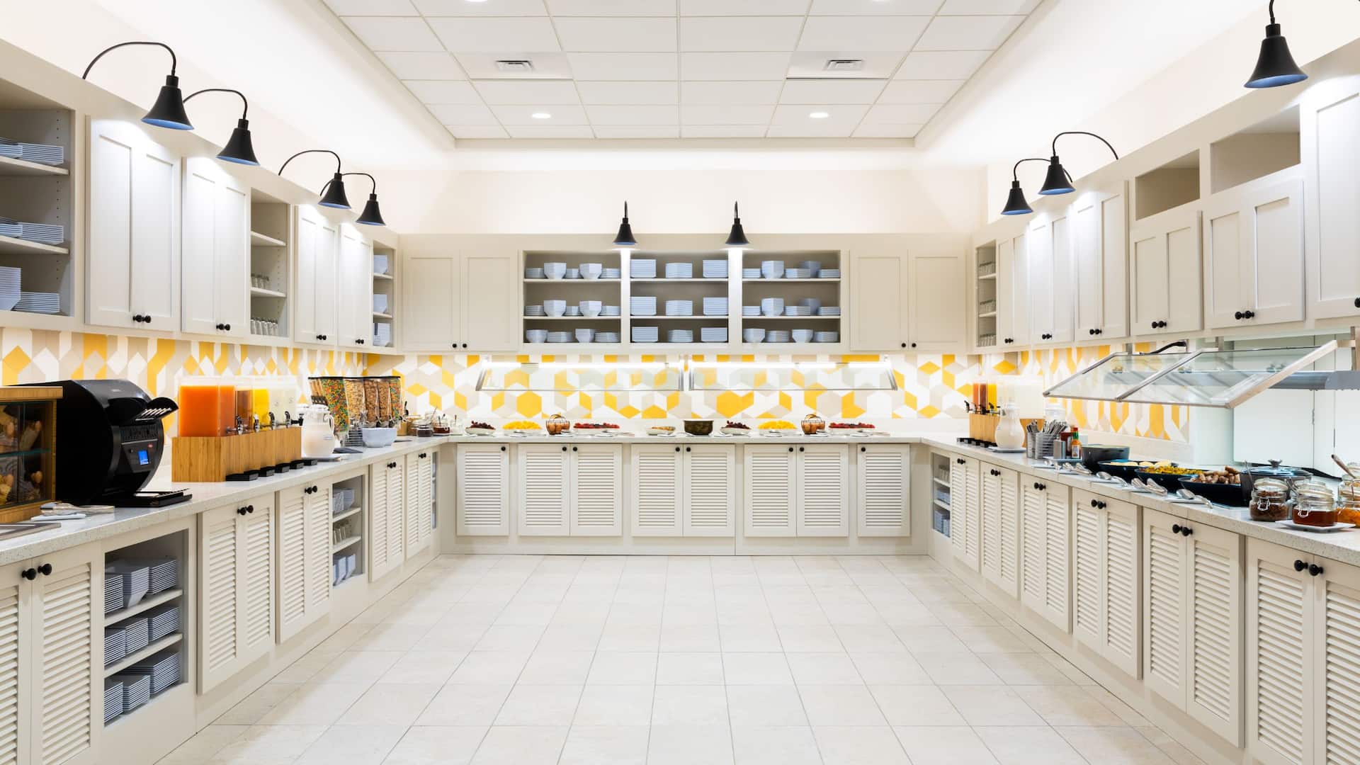 Hyatt Place Atlanta / Centennial Park Breakfast Bar
