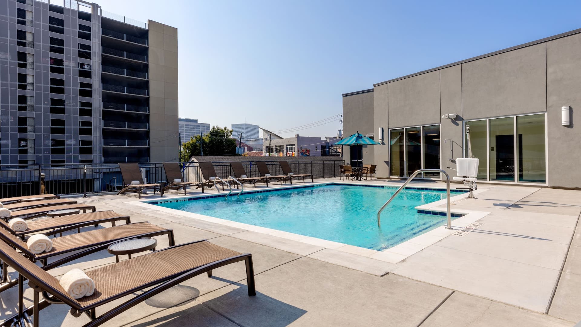 Hyatt Place Atlanta / Centennial Park Pool