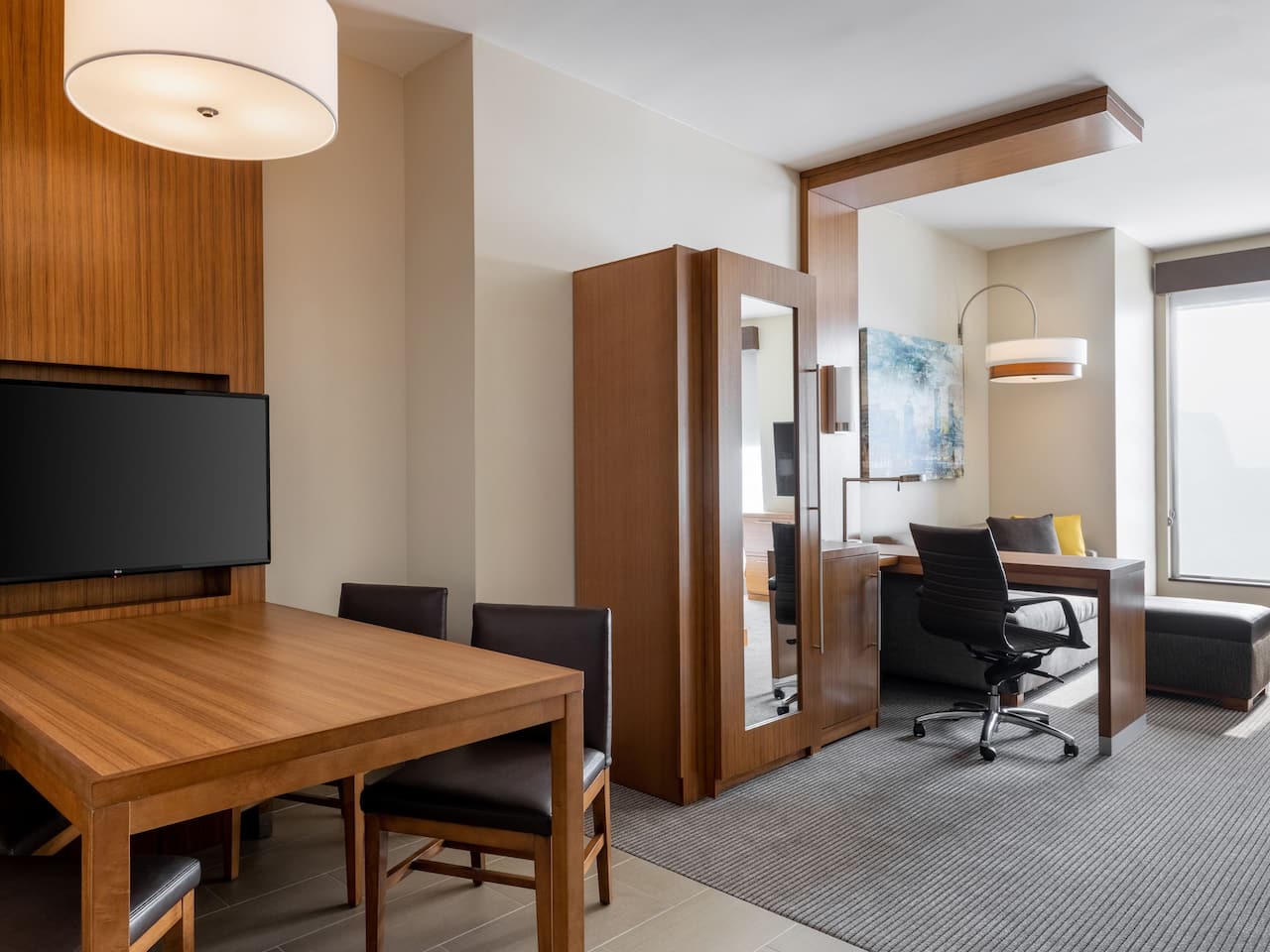 Hyatt Place Atlanta/Centennial Park Spacious Guestrooms with Desk Free WIFI plus Sofa Sleeper
