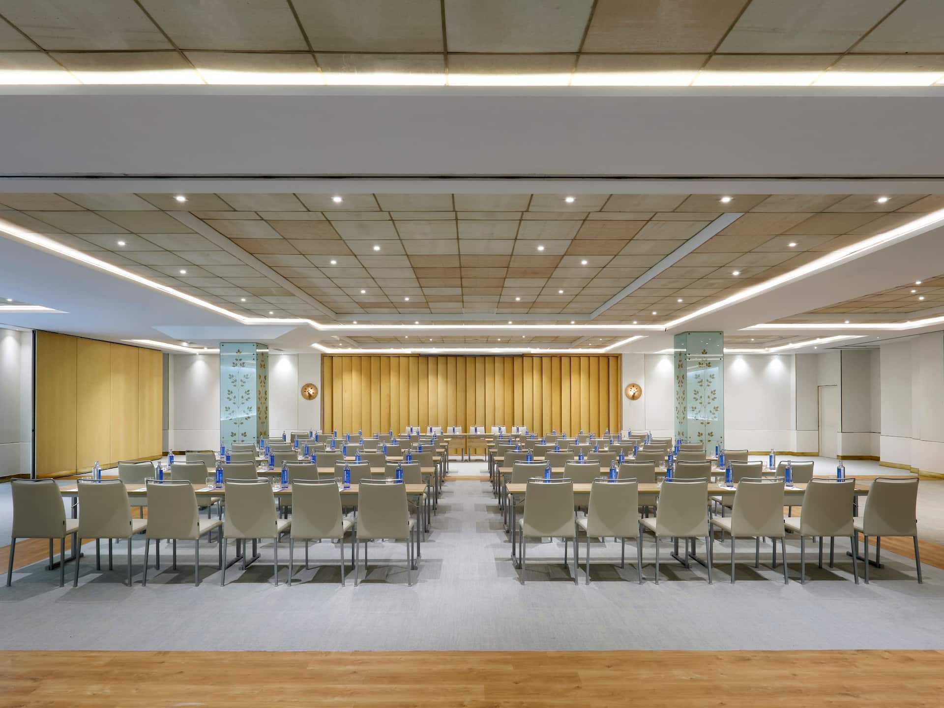 Hyatt Regency Hesperia Madrid Tapies Meeting Room Classroom Setup