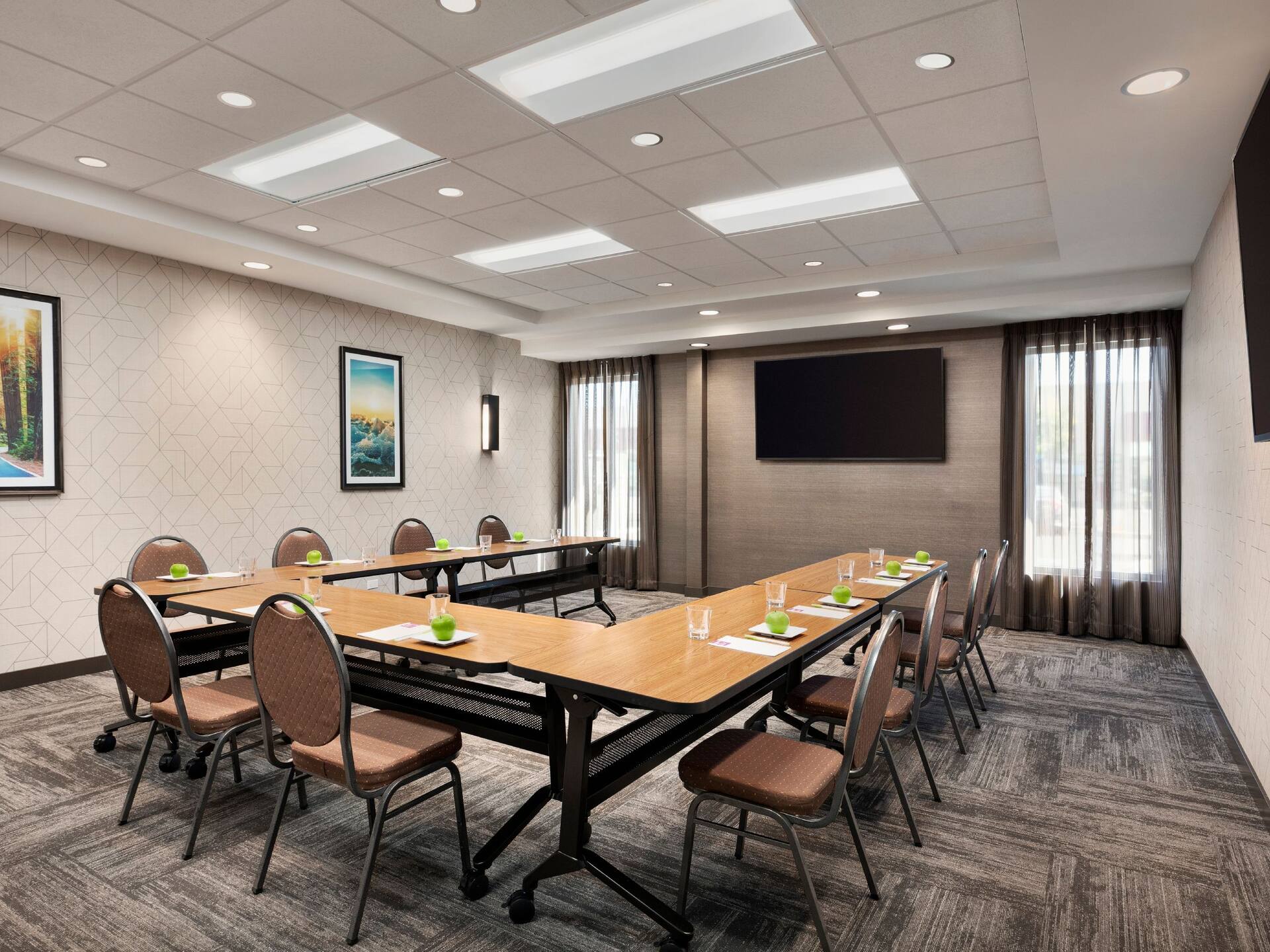 Hyatt Place Vacaville Meeting Space Ushape Setup