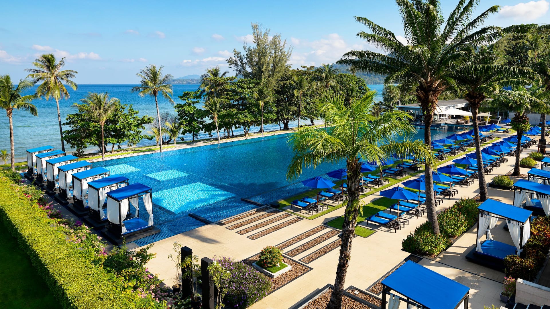Hyatt Regency Phuket Resort Outdoor Swimming Pool
