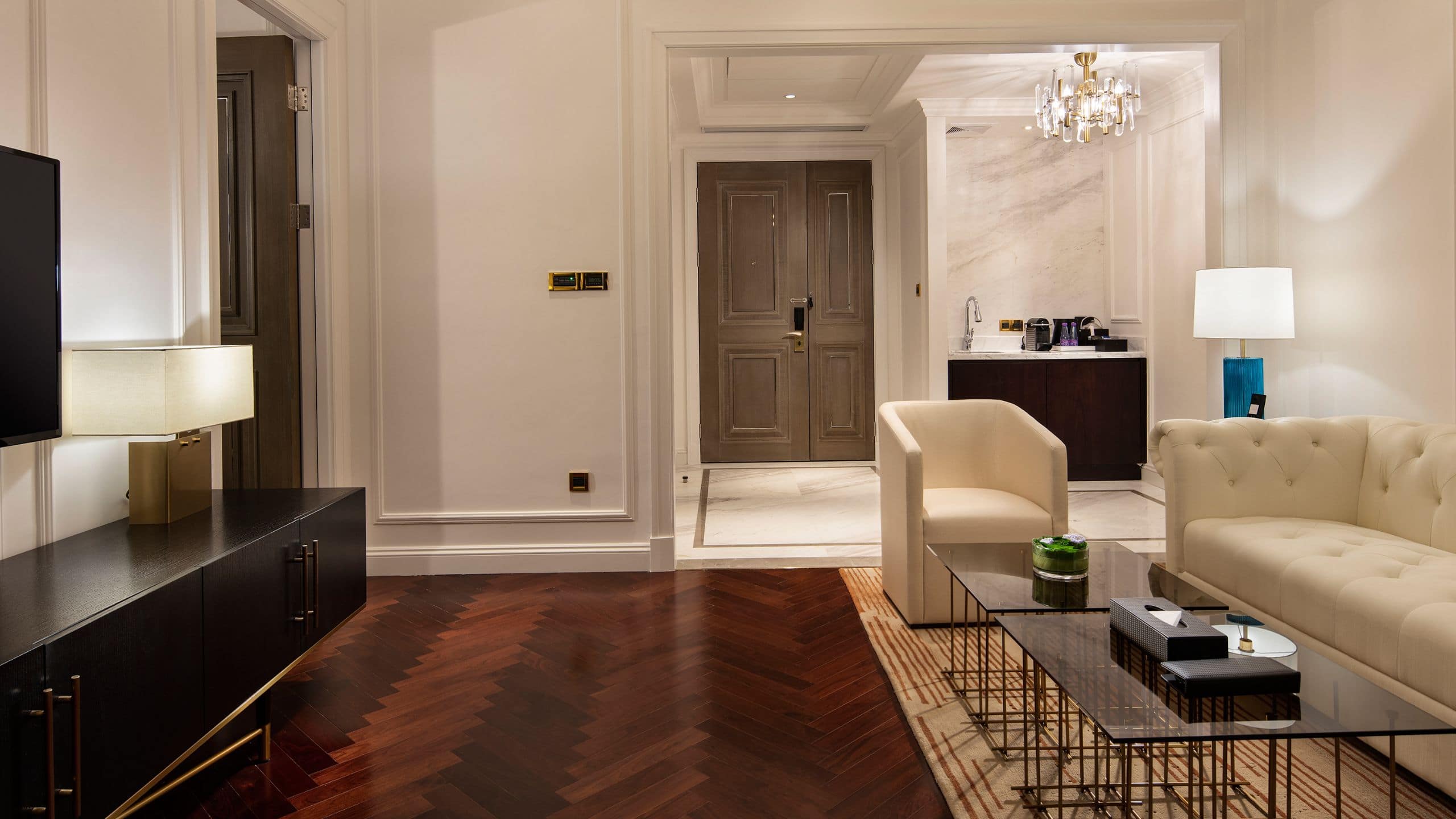 The Lixury Hotel Deluxe Suite Living Room