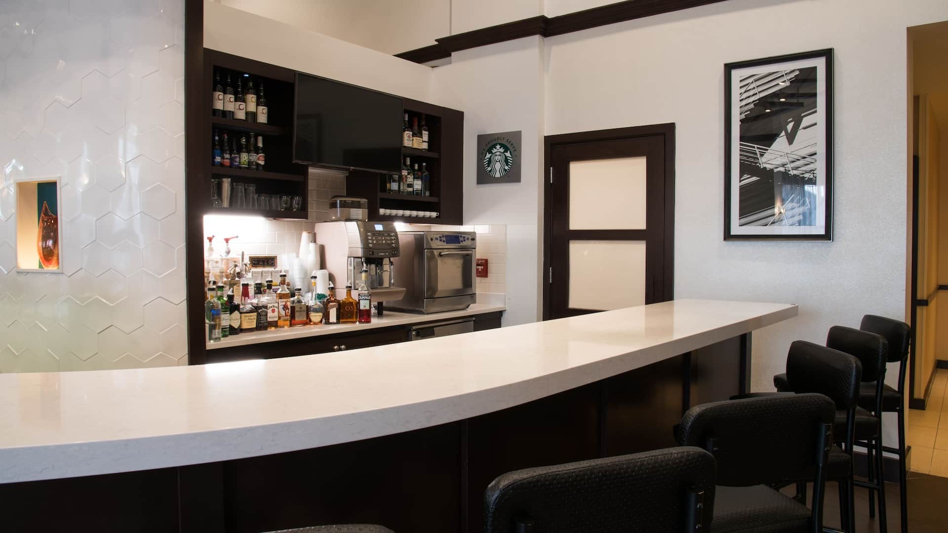 Hyatt Place Minneapolis/Eden Prairie Bar