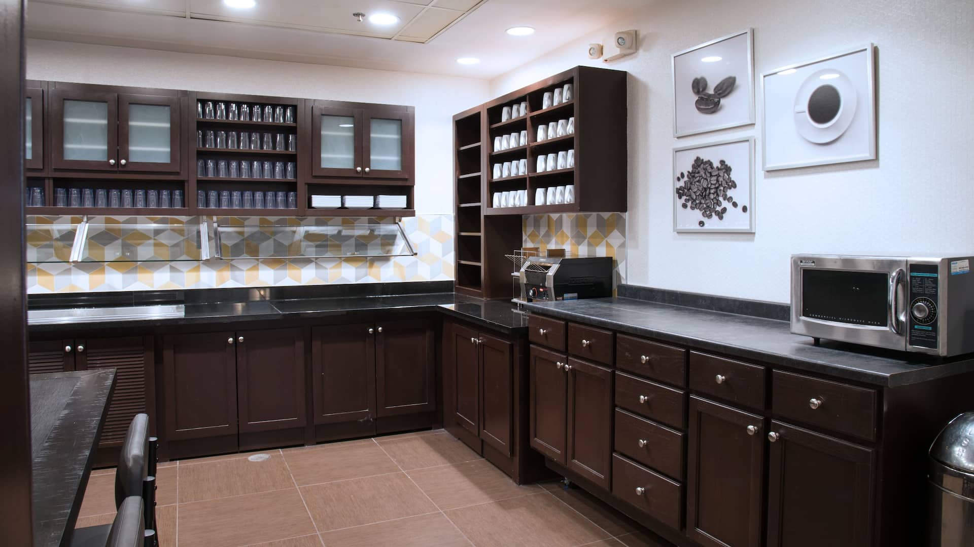 Hyatt Place Minneapolis/Eden Prairie Guest Kitchen
